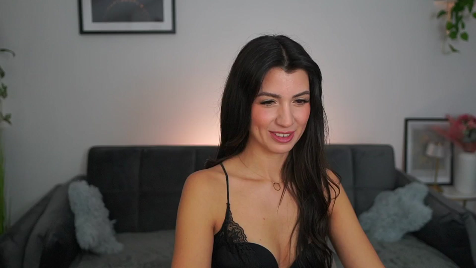 Gallery image thumbnail from Tru_Kait's myfreecams stream on, 11/09/2025, 17:22 image 16 of 20