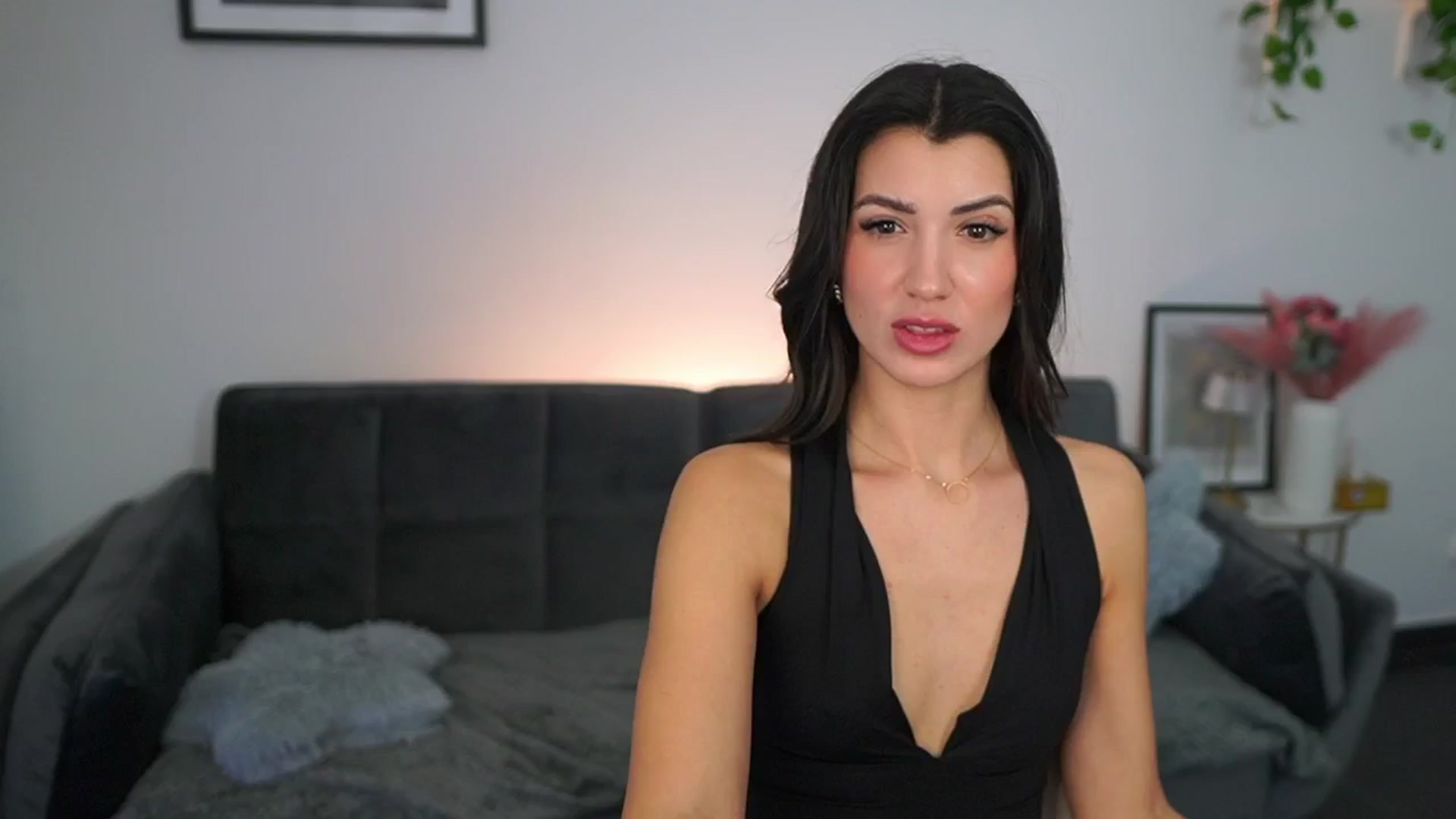 Gallery image thumbnail from Tru_Kait's myfreecams stream on, 11/12/2025, 17:07 image 15 of 20