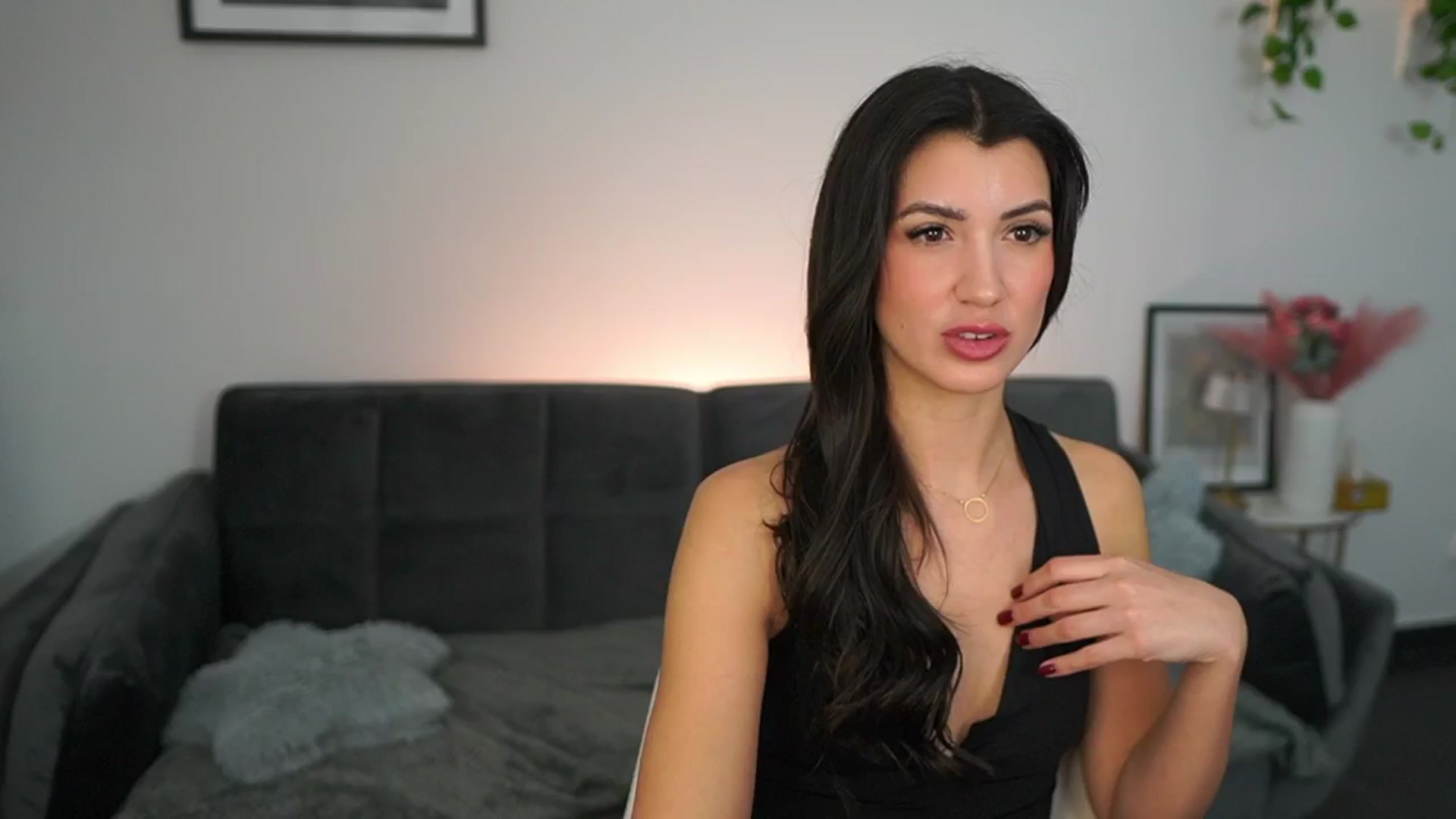 Gallery image thumbnail from Tru_Kait's myfreecams stream on, 11/12/2025, 17:07 image 18 of 20