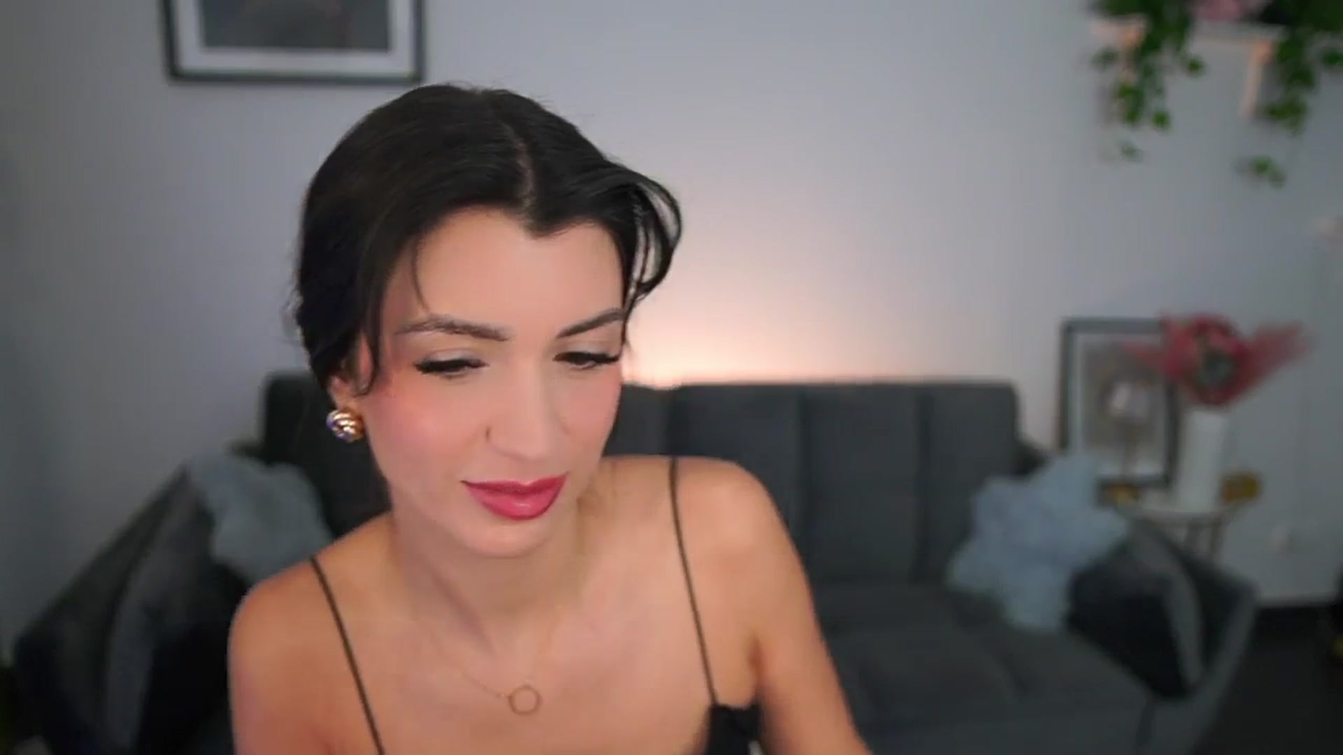 Gallery image thumbnail from Tru_Kait's myfreecams stream on, 11/14/2025, 16:34 image 14 of 20
