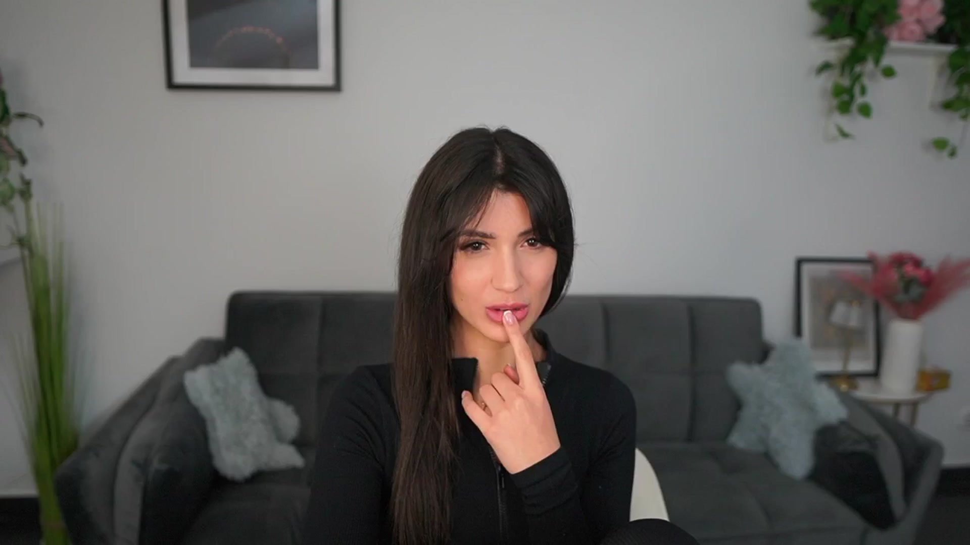 Gallery image thumbnail from Tru_Kait's myfreecams stream on, 11/16/2025, 24:17 image 19 of 20