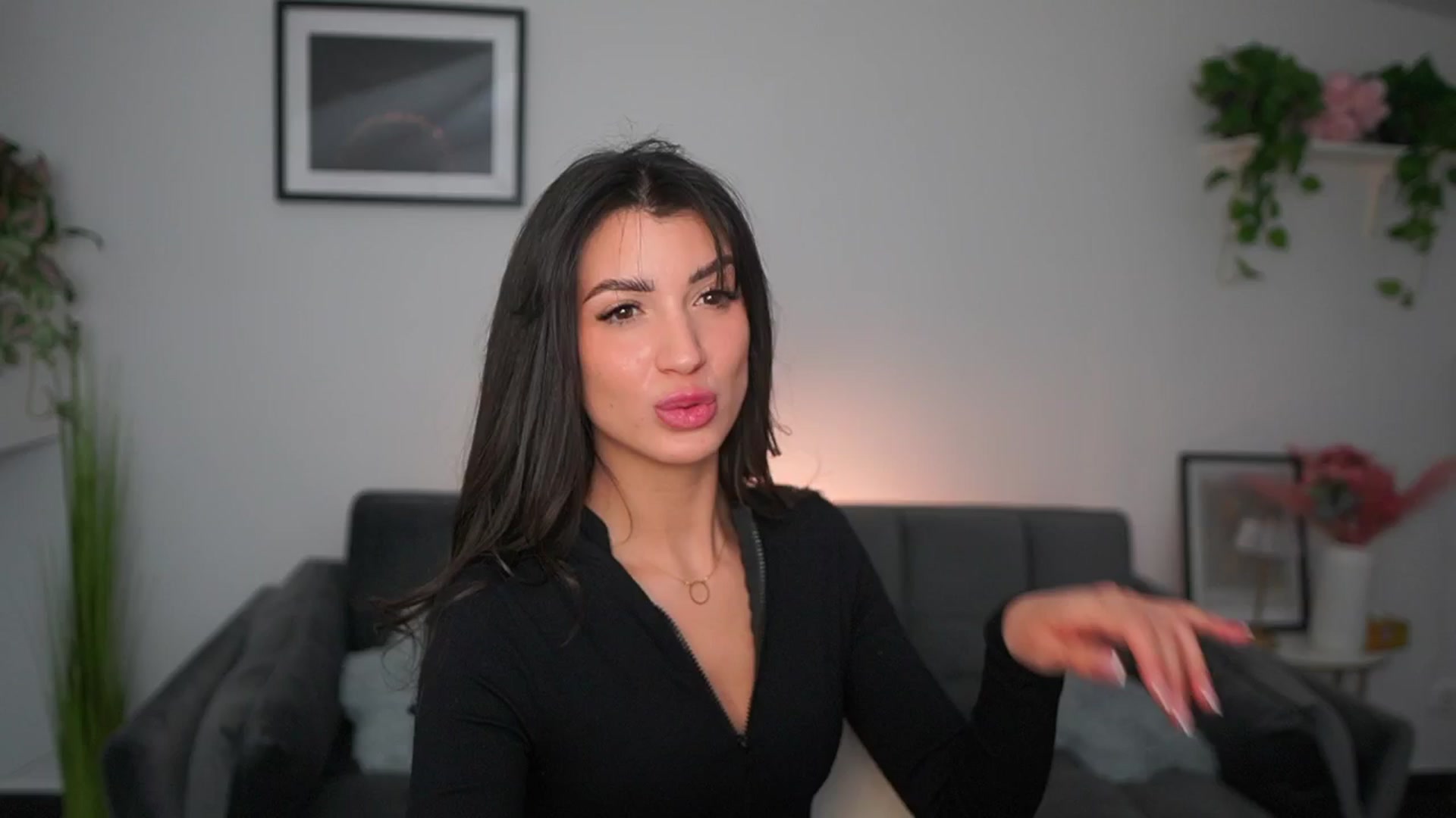 Gallery image thumbnail from Tru_Kait's myfreecams stream on, 11/23/2025, 16:37 image 17 of 20