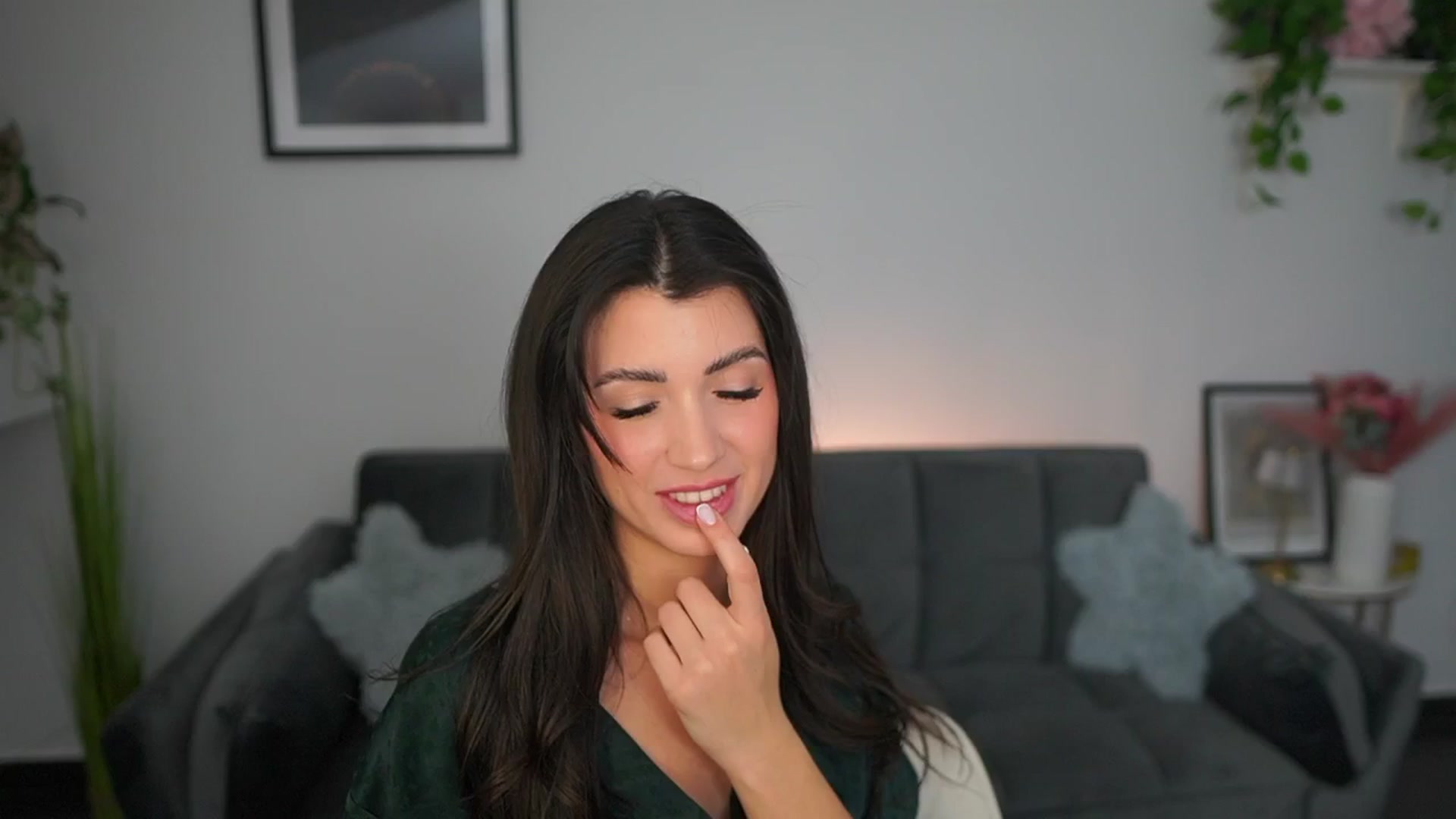 Gallery image thumbnail from Tru_Kait's myfreecams stream on, 11/27/2025, 22:48 image 17 of 20