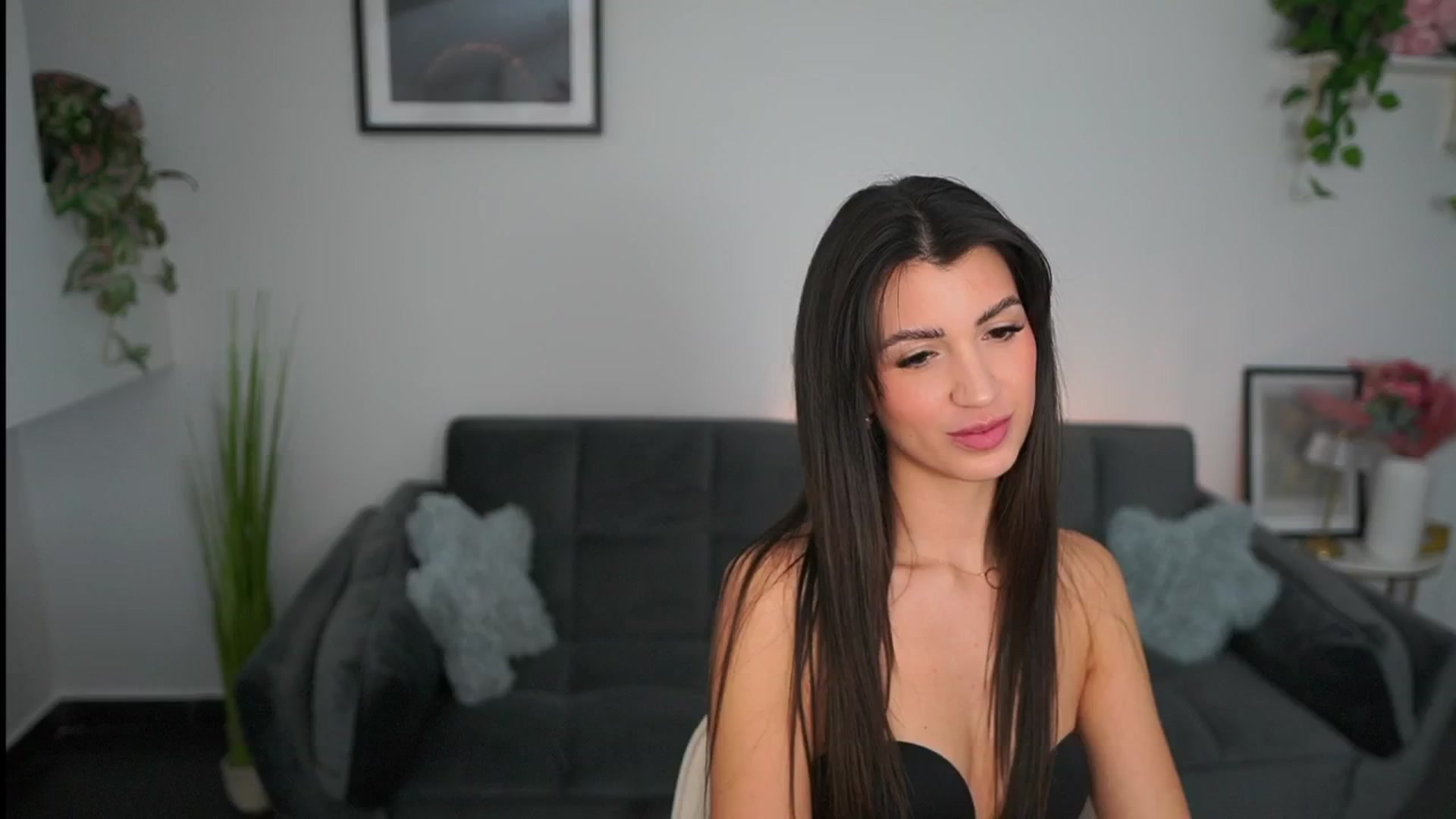 Gallery image thumbnail from Tru_Kait's myfreecams stream on, 12/01/2025, 22:17 image 16 of 20
