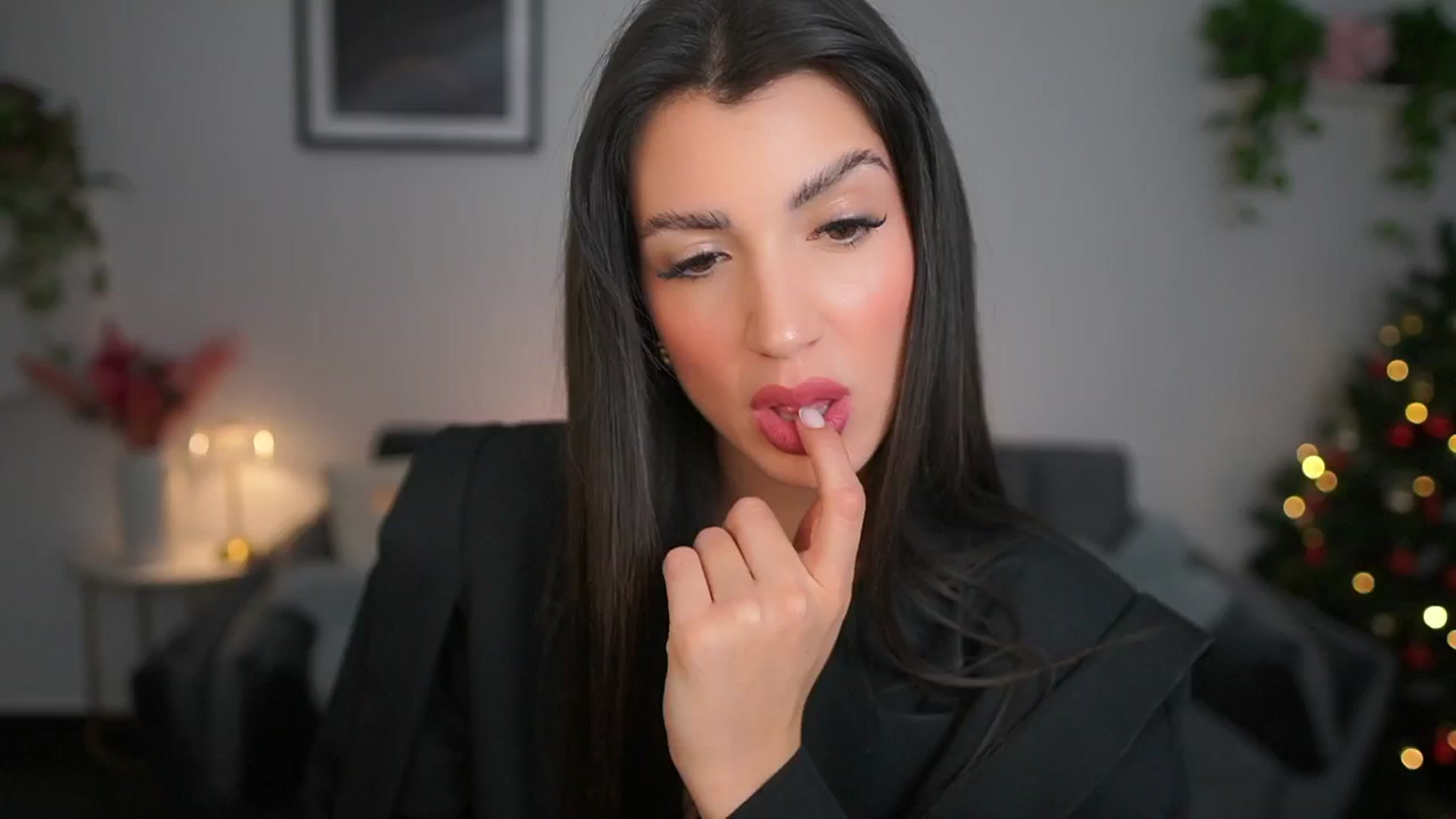 Gallery image thumbnail from Tru_Kait's myfreecams stream on, 12/02/2025, 21:01 image 19 of 20