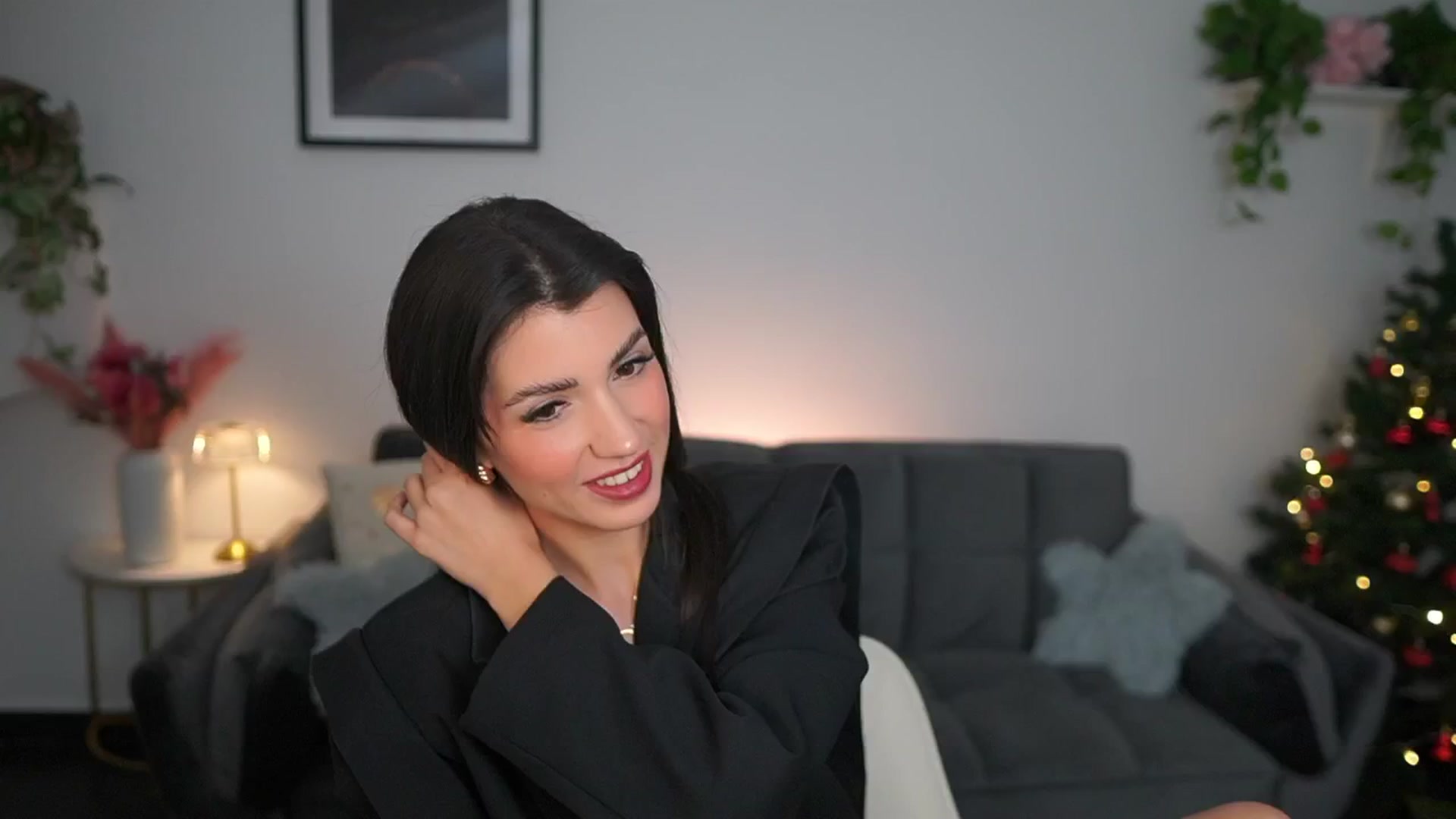 Gallery image thumbnail from Tru_Kait's myfreecams stream on, 12/02/2025, 21:01 image 10 of 20