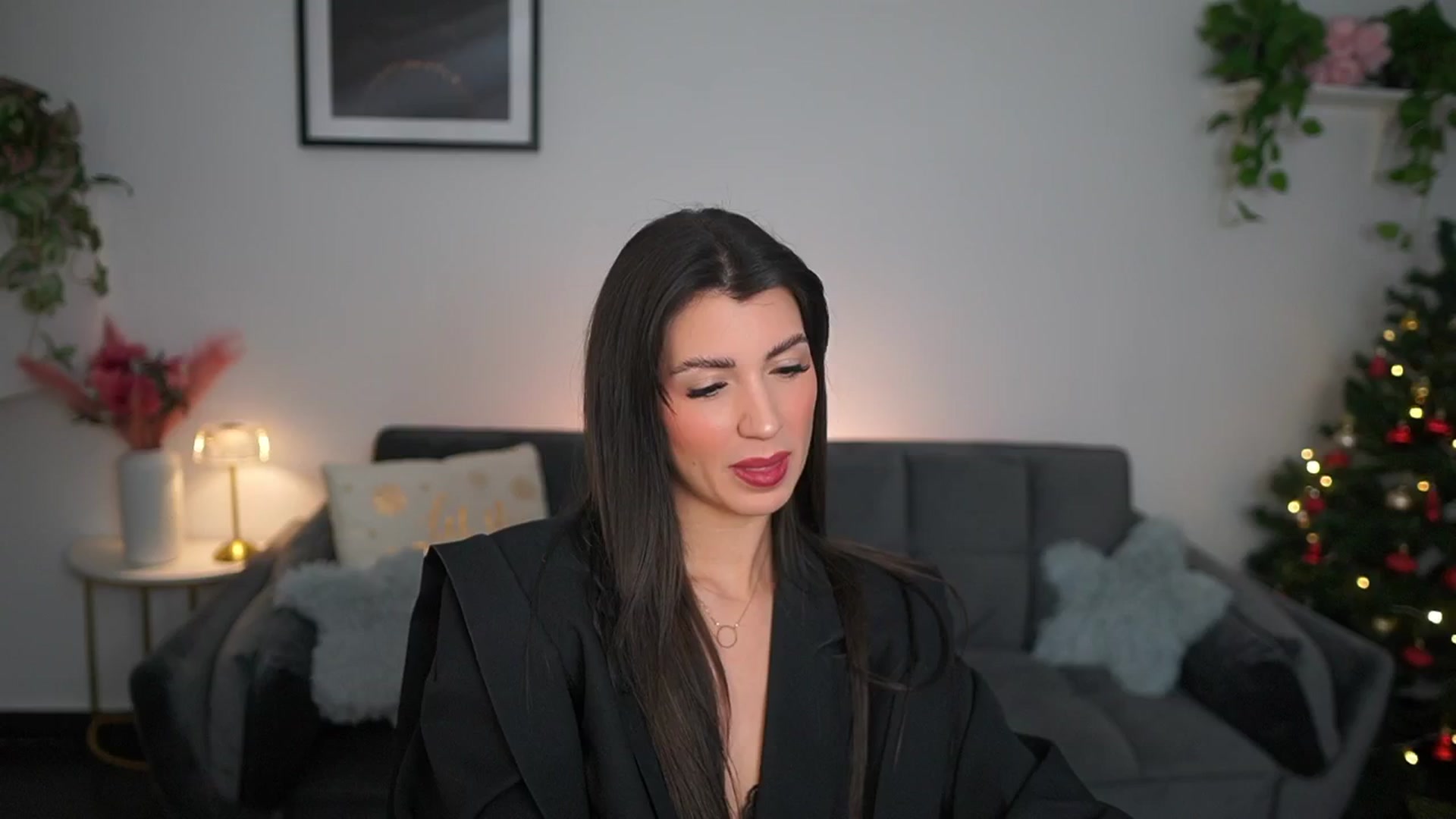 Gallery image thumbnail from Tru_Kait's myfreecams stream on, 12/02/2025, 21:01 image 12 of 20