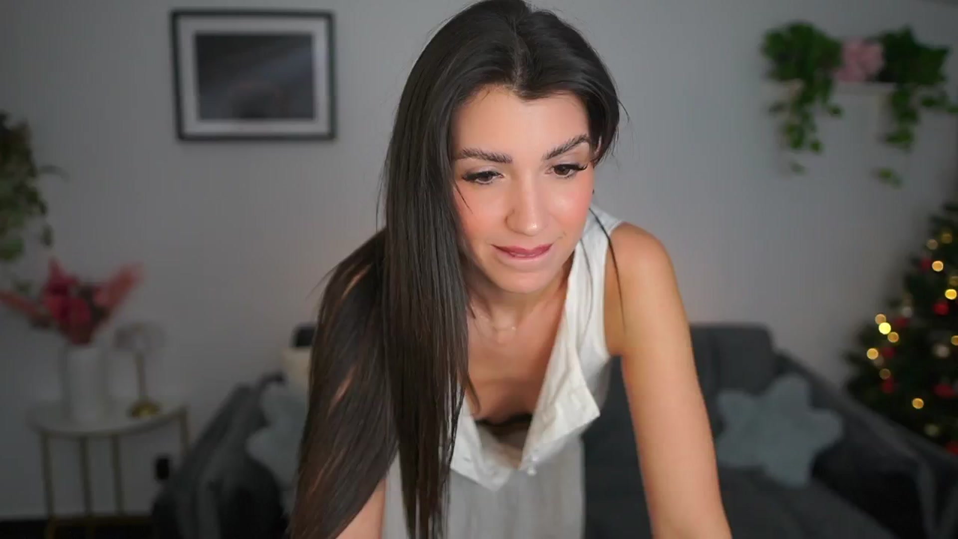 Gallery image thumbnail from Tru_Kait's myfreecams stream on, 12/03/2025, 01:22 image 9 of 20