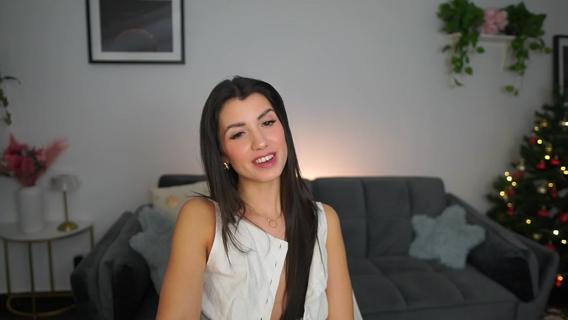 Gallery image thumbnail from Tru_Kait's myfreecams stream on, 12/03/2025, 01:22 image 19 of 20