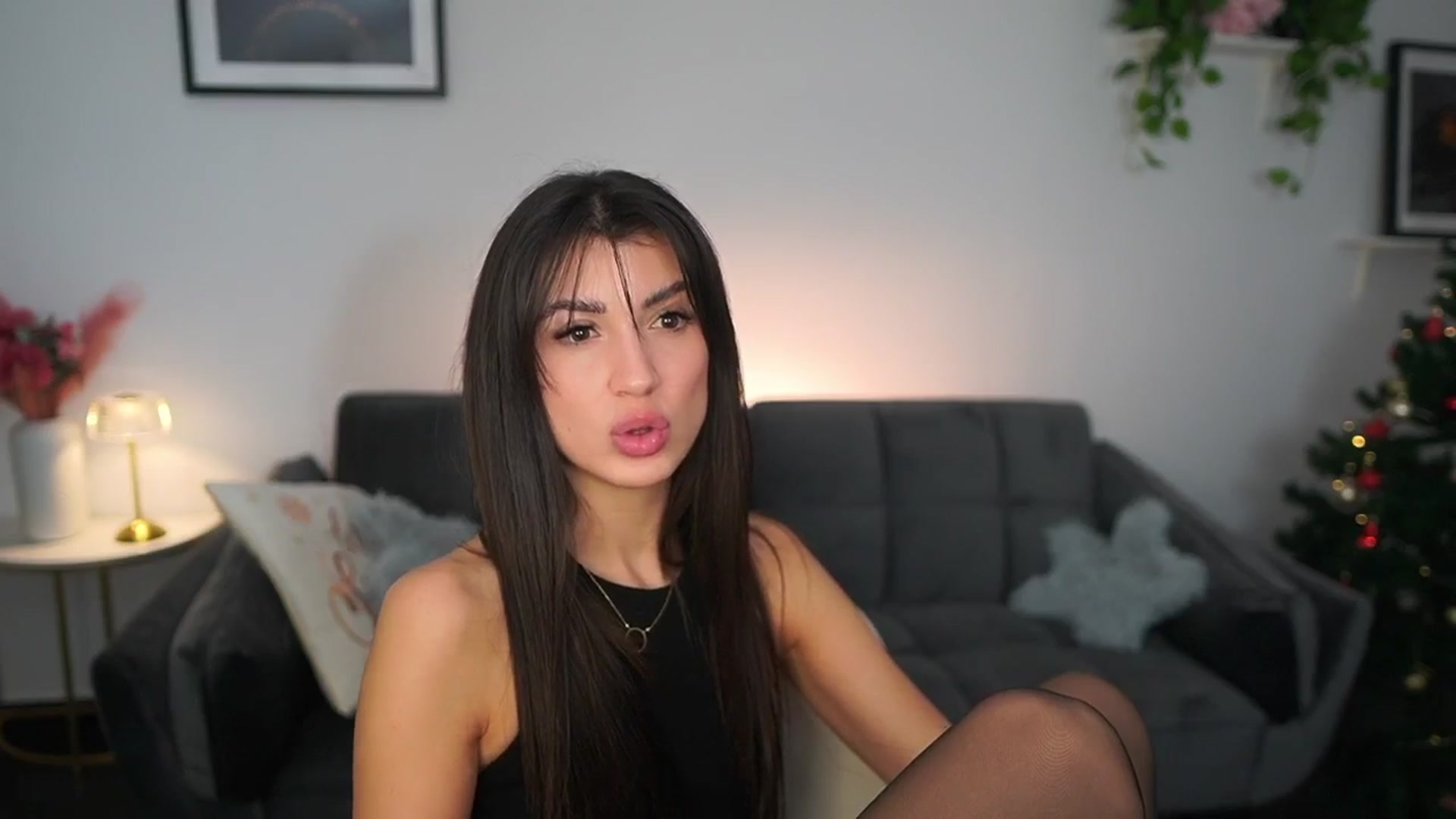Gallery image thumbnail from Tru_Kait's myfreecams stream on, 12/07/2025, 01:36 image 18 of 20