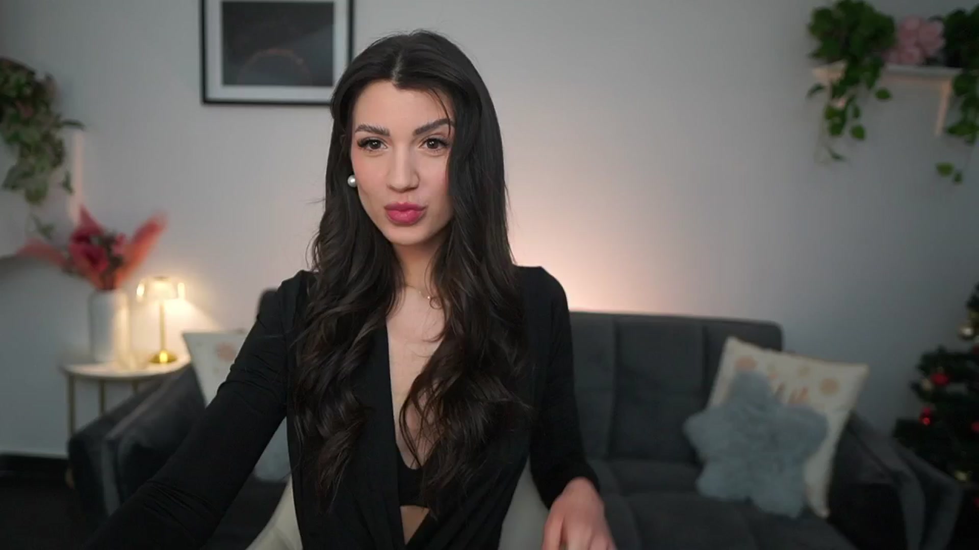 Gallery image thumbnail from Tru_Kait's myfreecams stream on, 12/21/2025, 15:00 image 4 of 20