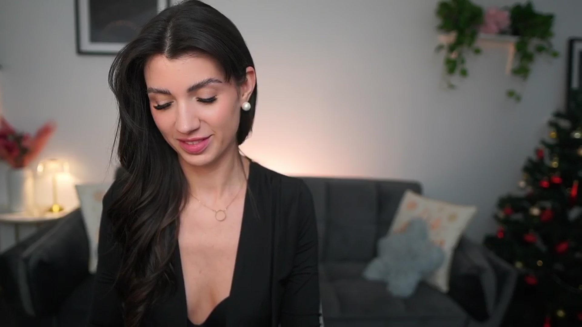 Gallery image thumbnail from Tru_Kait's myfreecams stream on, 12/21/2025, 18:22 image 20 of 20