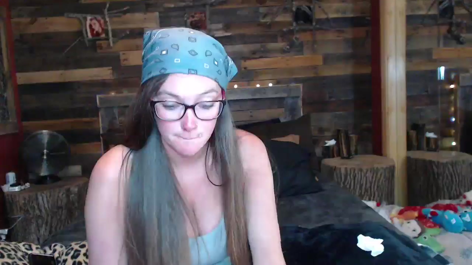 Gallery image thumbnail from TrueHalo's myfreecams stream on, 05/17/2025, 19:32 image 4 of 20