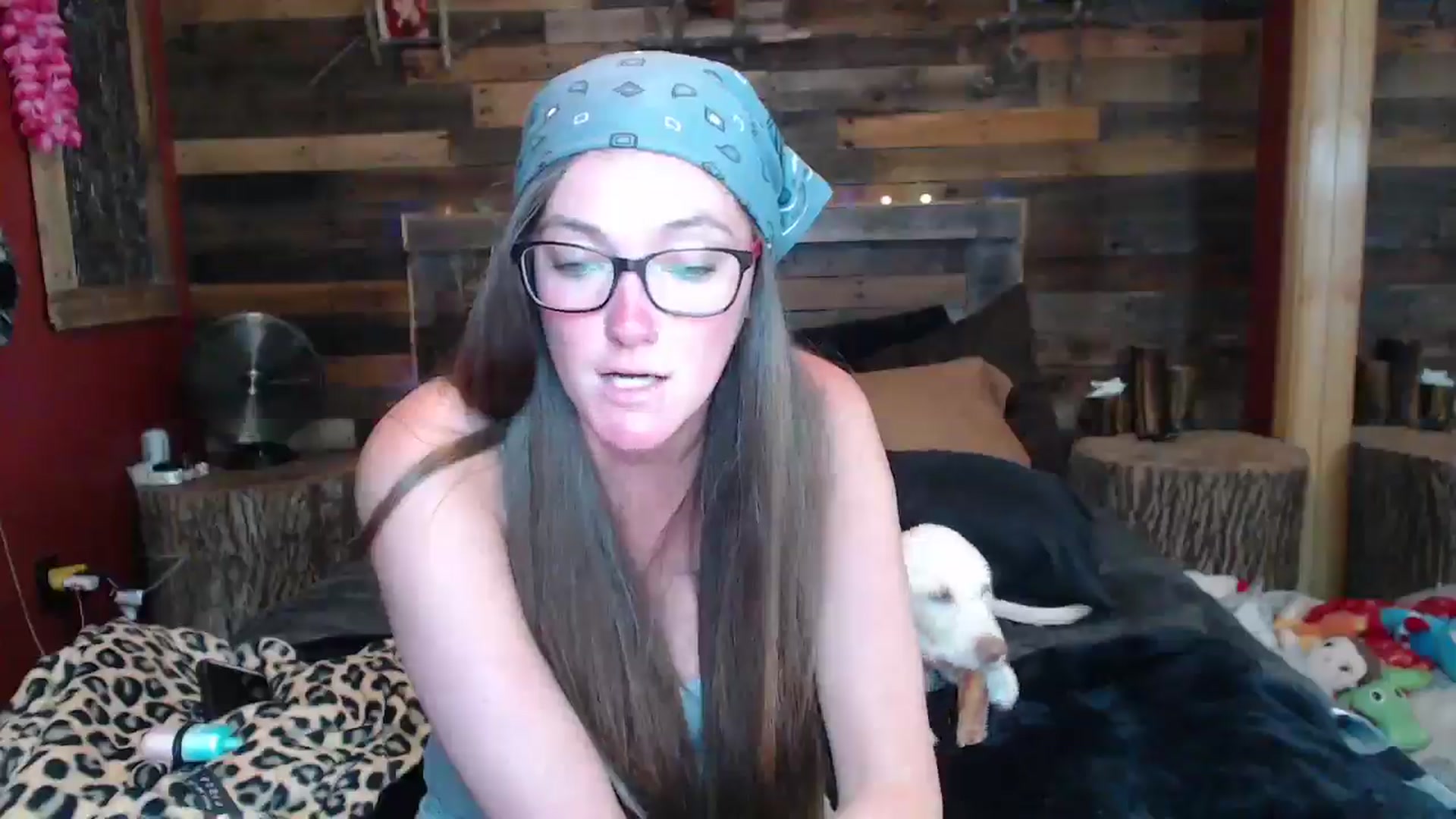 Gallery image thumbnail from TrueHalo's myfreecams stream on, 05/17/2025, 19:32 image 11 of 20