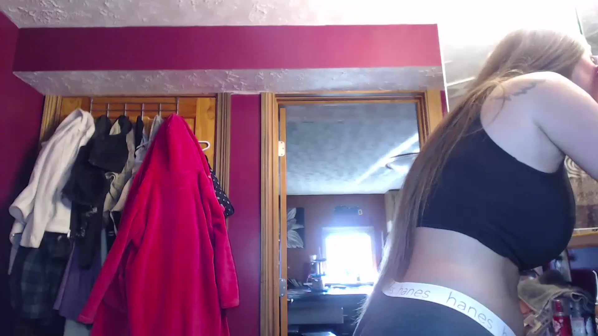Gallery image thumbnail from TrueHalo's myfreecams stream on, 05/18/2025, 13:47 image 4 of 20