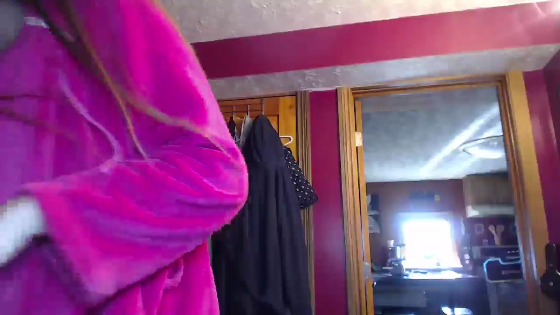 Gallery image thumbnail from TrueHalo's myfreecams stream on, 05/18/2025, 13:47 image 12 of 20
