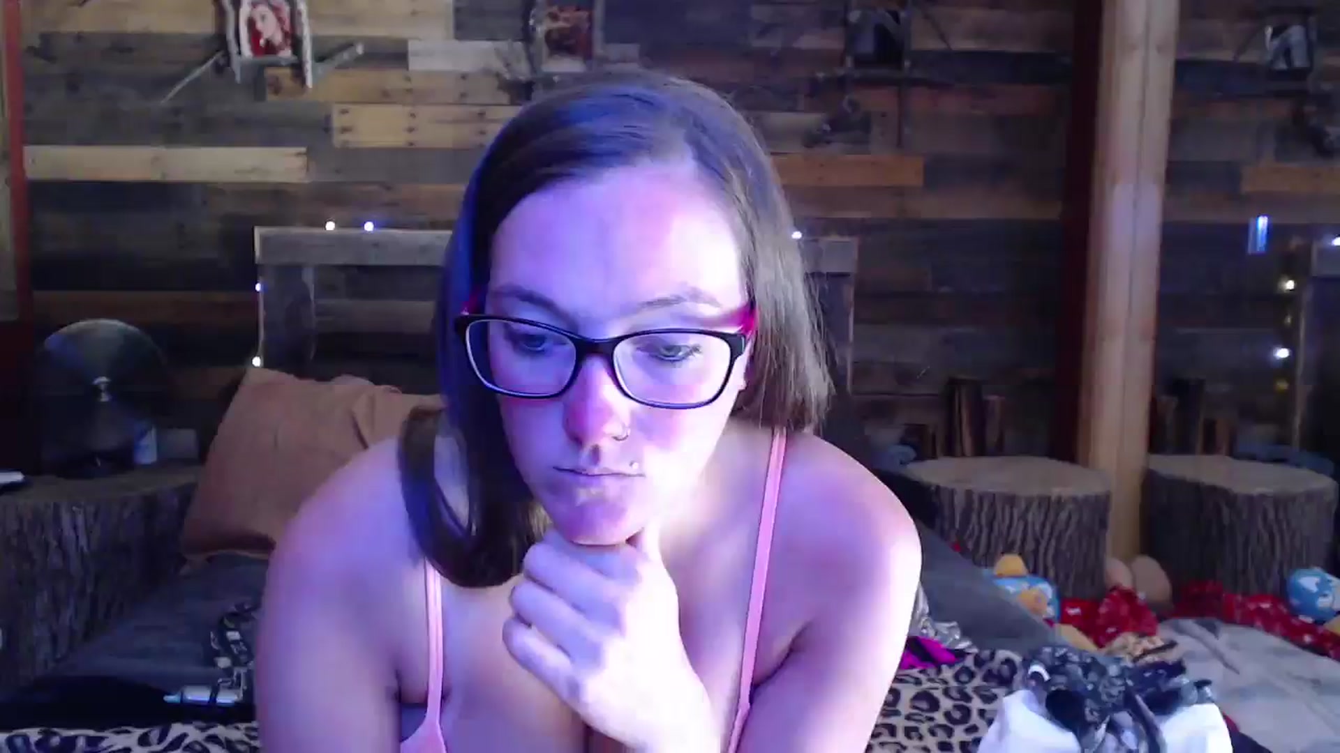 Gallery image thumbnail from TrueHalo's myfreecams stream on, 05/19/2025, 20:58 image 10 of 20