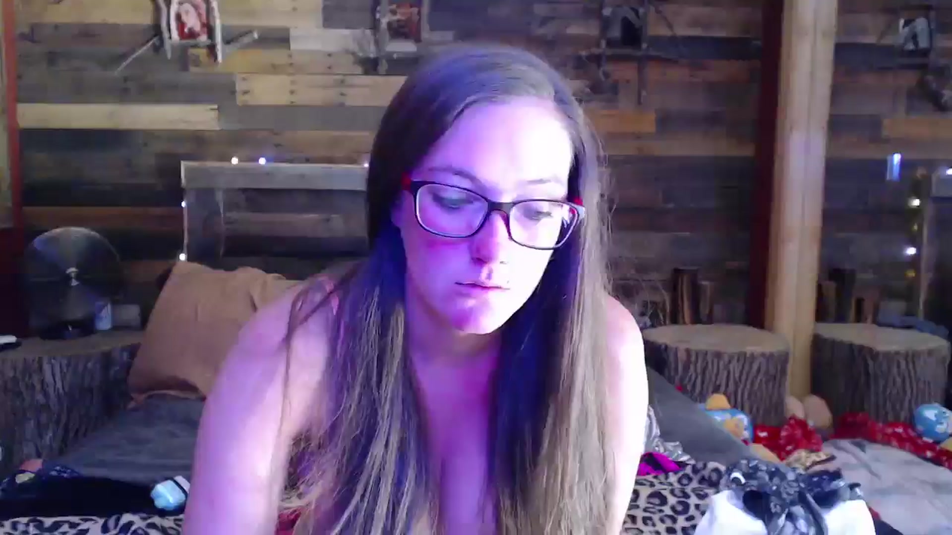 Gallery image thumbnail from TrueHalo's myfreecams stream on, 05/19/2025, 20:58 image 7 of 20