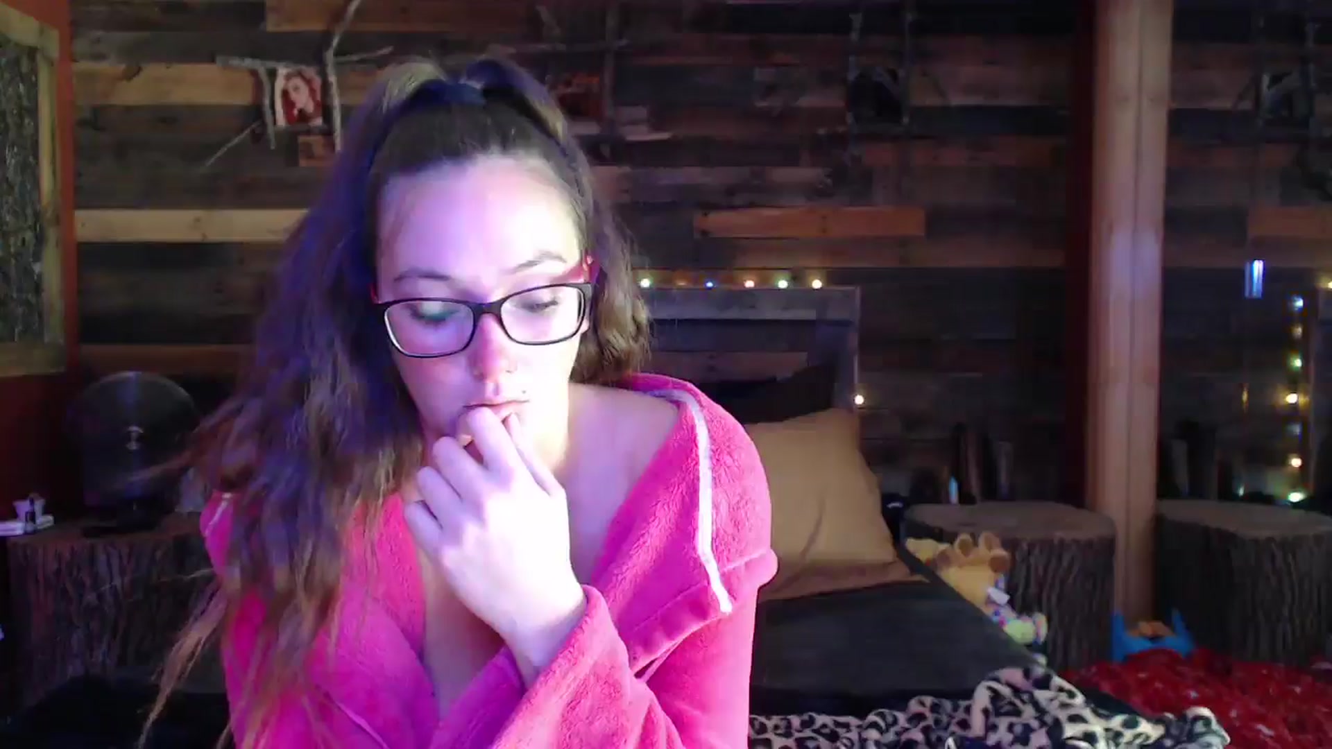 Gallery image thumbnail from TrueHalo's myfreecams stream on, 05/29/2025, 18:34 image 11 of 20