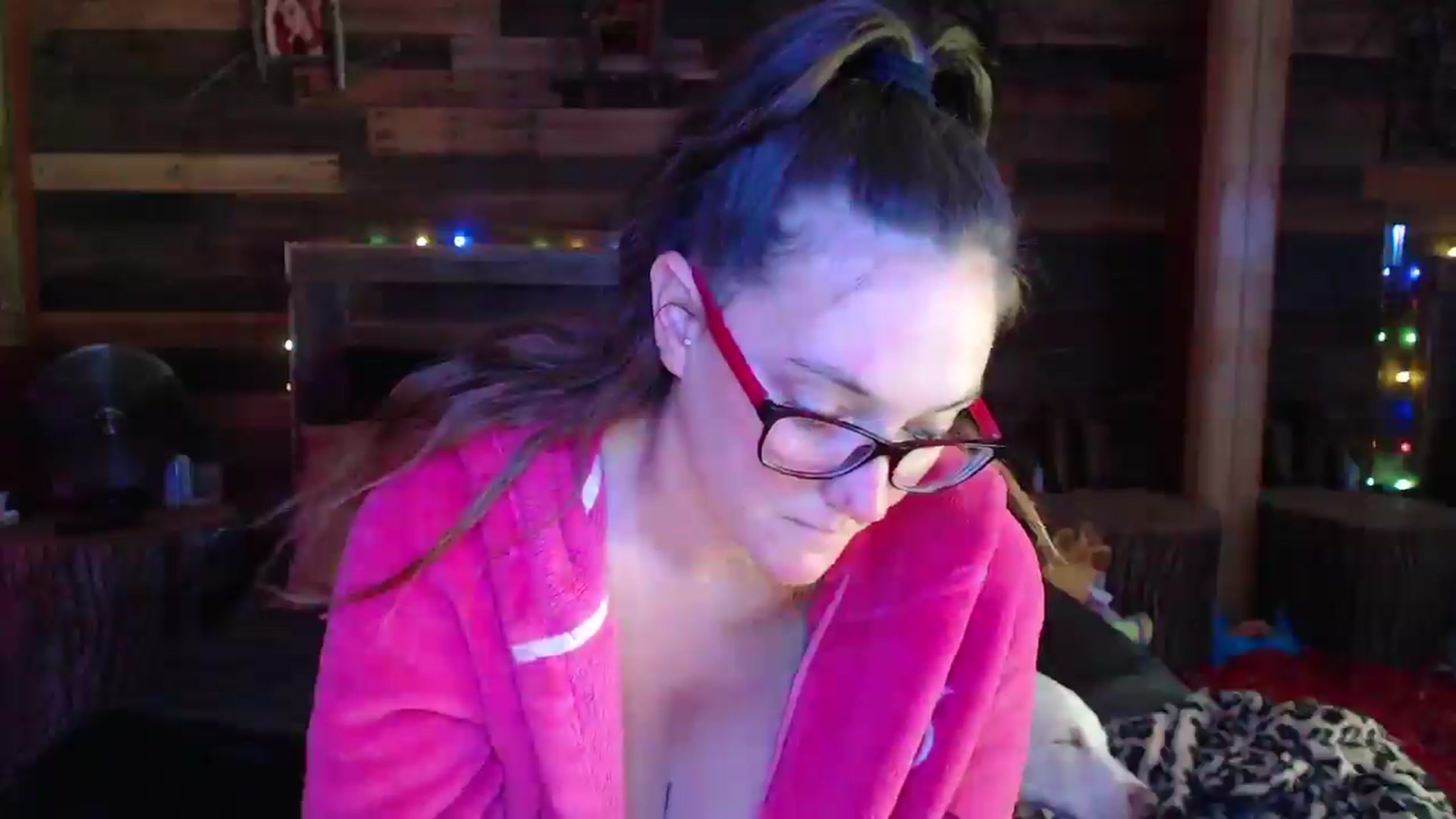 Gallery image thumbnail from TrueHalo's myfreecams stream on, 05/29/2025, 19:26 image 5 of 20