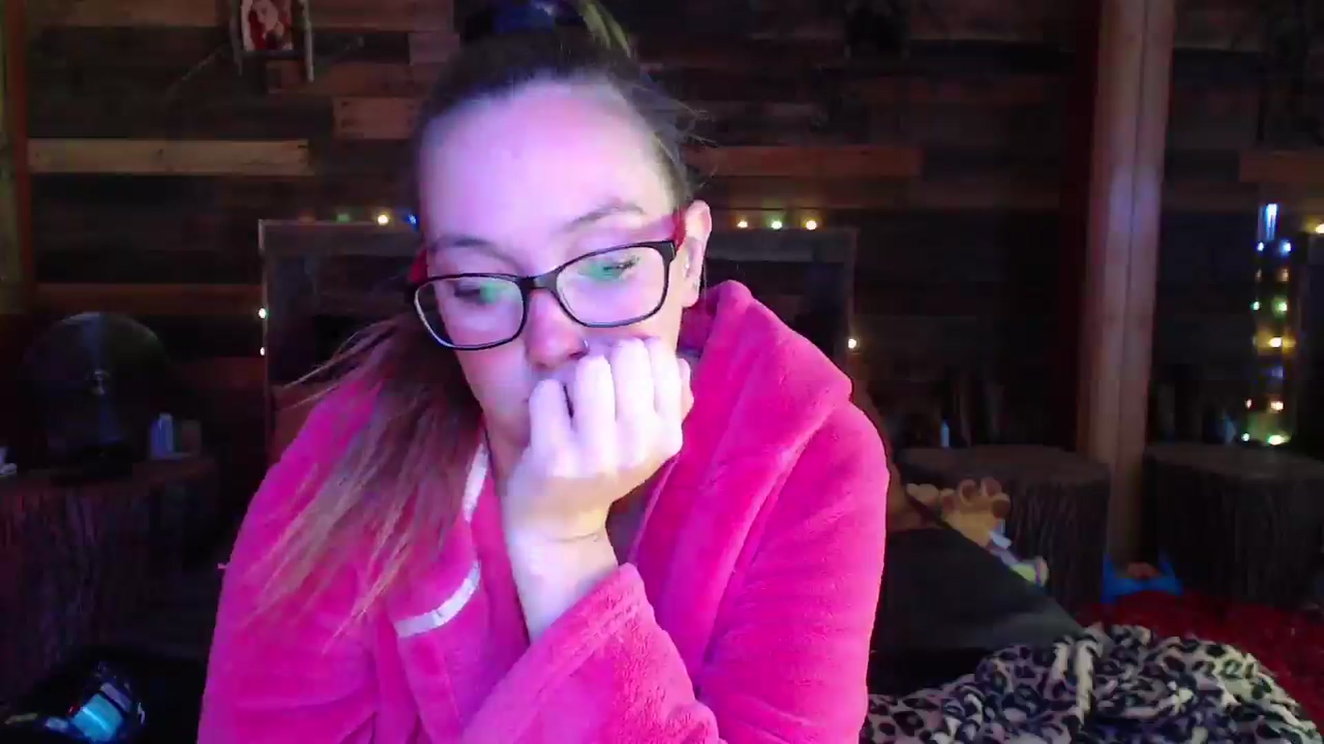 Gallery image thumbnail from TrueHalo's myfreecams stream on, 05/29/2025, 19:26 image 18 of 20