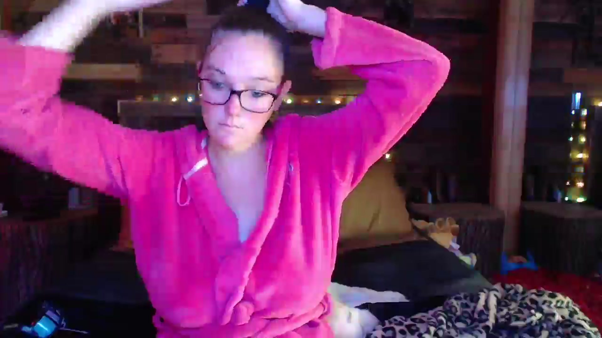 Gallery image thumbnail from TrueHalo's myfreecams stream on, 05/29/2025, 19:26 image 19 of 20