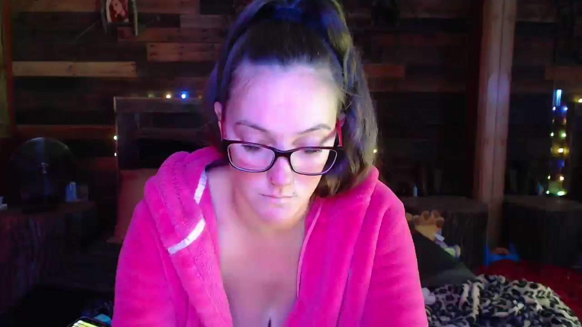 Gallery image thumbnail from TrueHalo's myfreecams stream on, 05/29/2025, 19:26 image 12 of 20