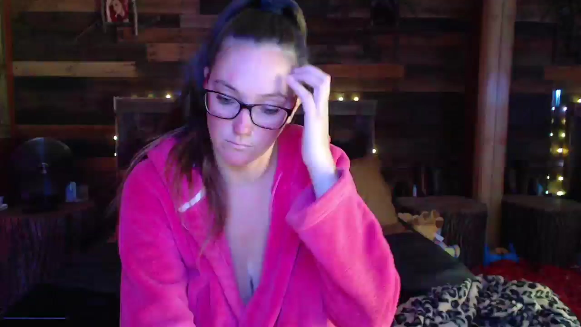 Gallery image thumbnail from TrueHalo's myfreecams stream on, 05/29/2025, 19:26 image 1 of 20