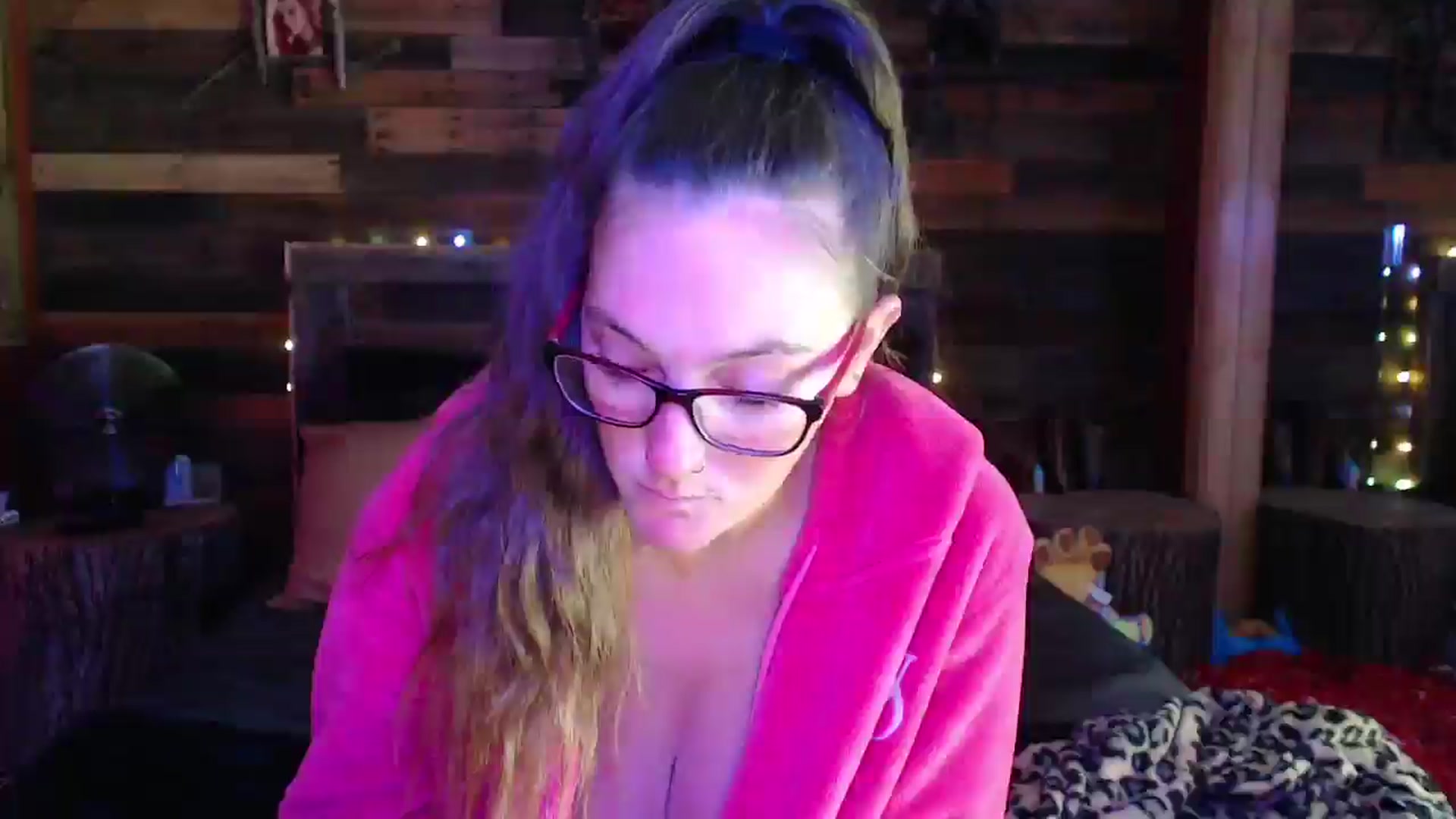 Gallery image thumbnail from TrueHalo's myfreecams stream on, 05/29/2025, 19:26 image 3 of 20