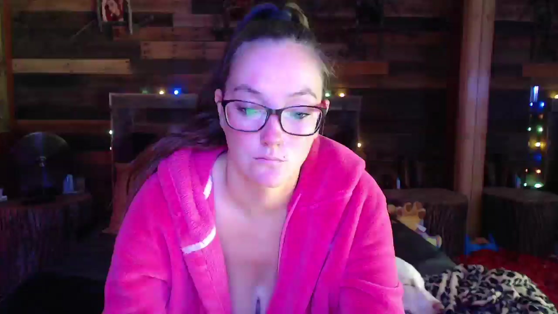 Gallery image thumbnail from TrueHalo's myfreecams stream on, 05/29/2025, 19:26 image 4 of 20