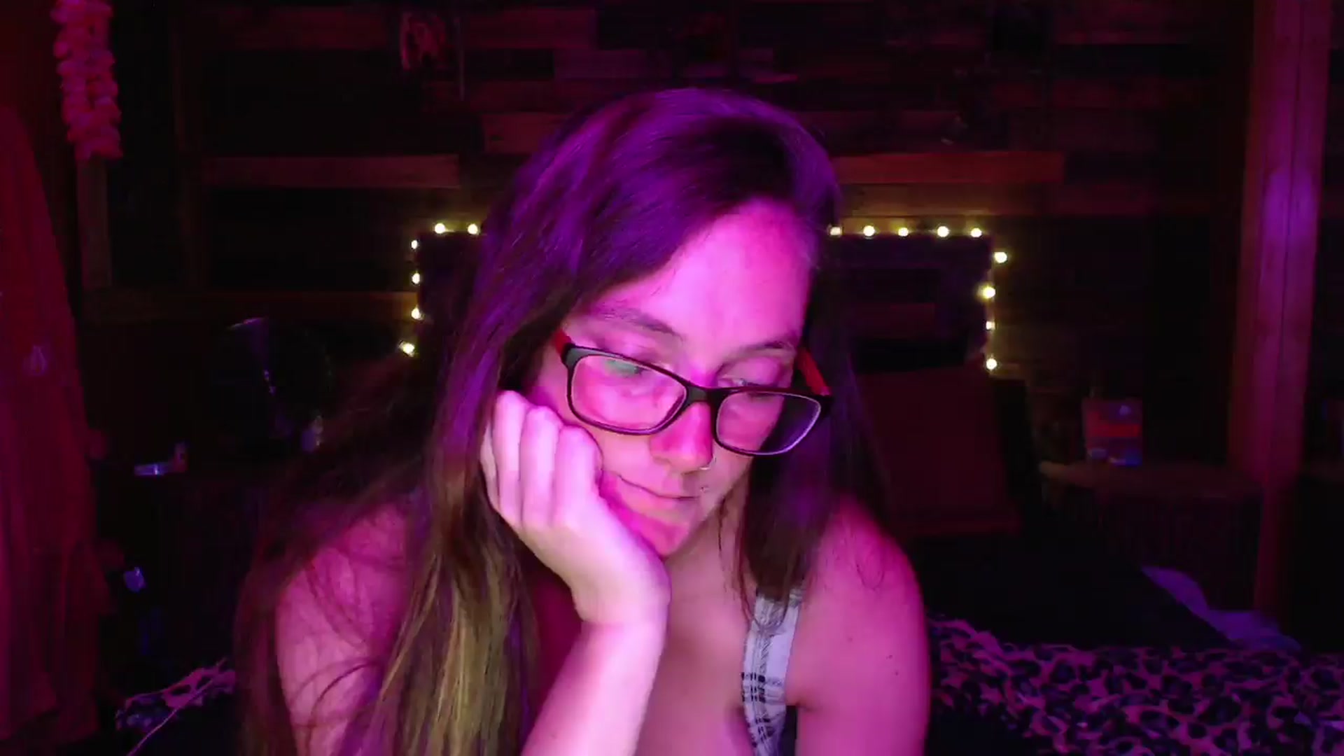 Gallery image thumbnail from TrueHalo's myfreecams stream on, 06/10/2025, 19:31 image 8 of 20