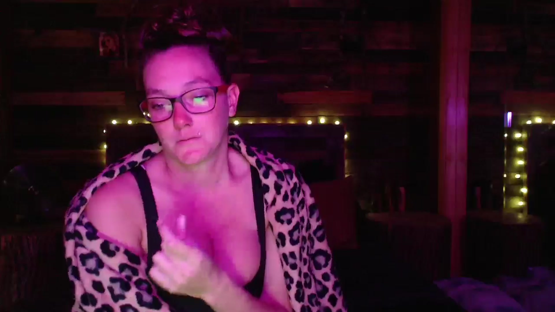 Gallery image thumbnail from TrueHalo's myfreecams stream on, 06/12/2025, 18:37 image 20 of 20
