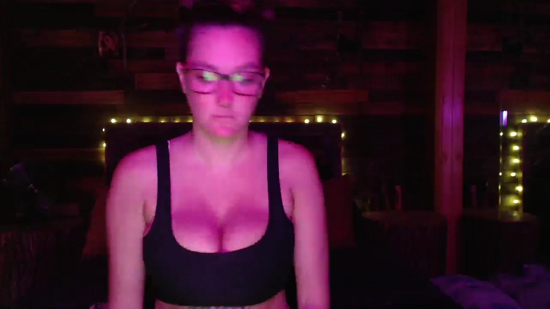 Gallery image thumbnail from TrueHalo's myfreecams stream on, 06/12/2025, 18:37 image 4 of 20