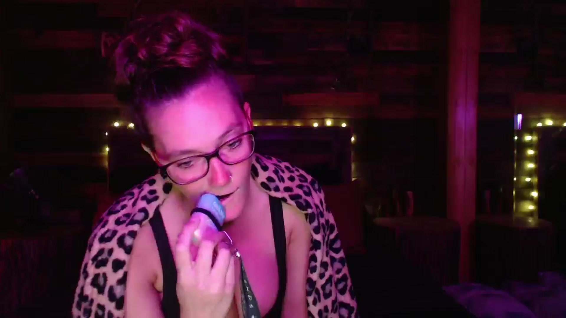 Gallery image thumbnail from TrueHalo's myfreecams stream on, 06/12/2025, 18:37 image 18 of 20