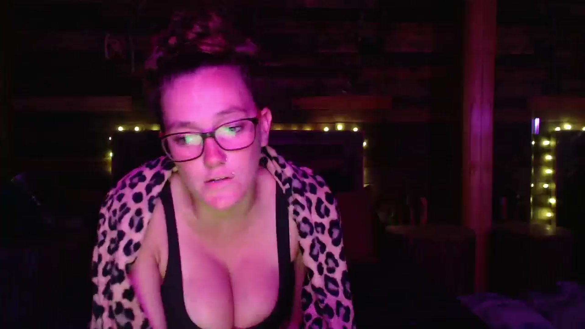 Gallery image thumbnail from TrueHalo's myfreecams stream on, 06/12/2025, 18:37 image 8 of 20