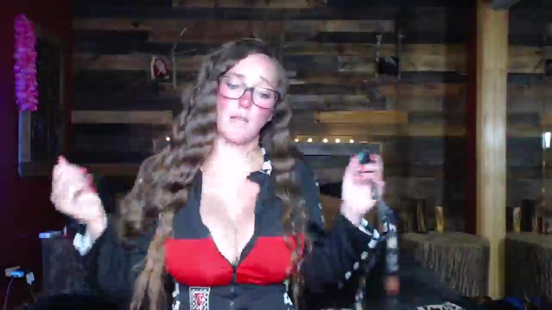 Gallery image thumbnail from TrueHalo's myfreecams stream on, 06/28/2025, 17:36 image 15 of 20
