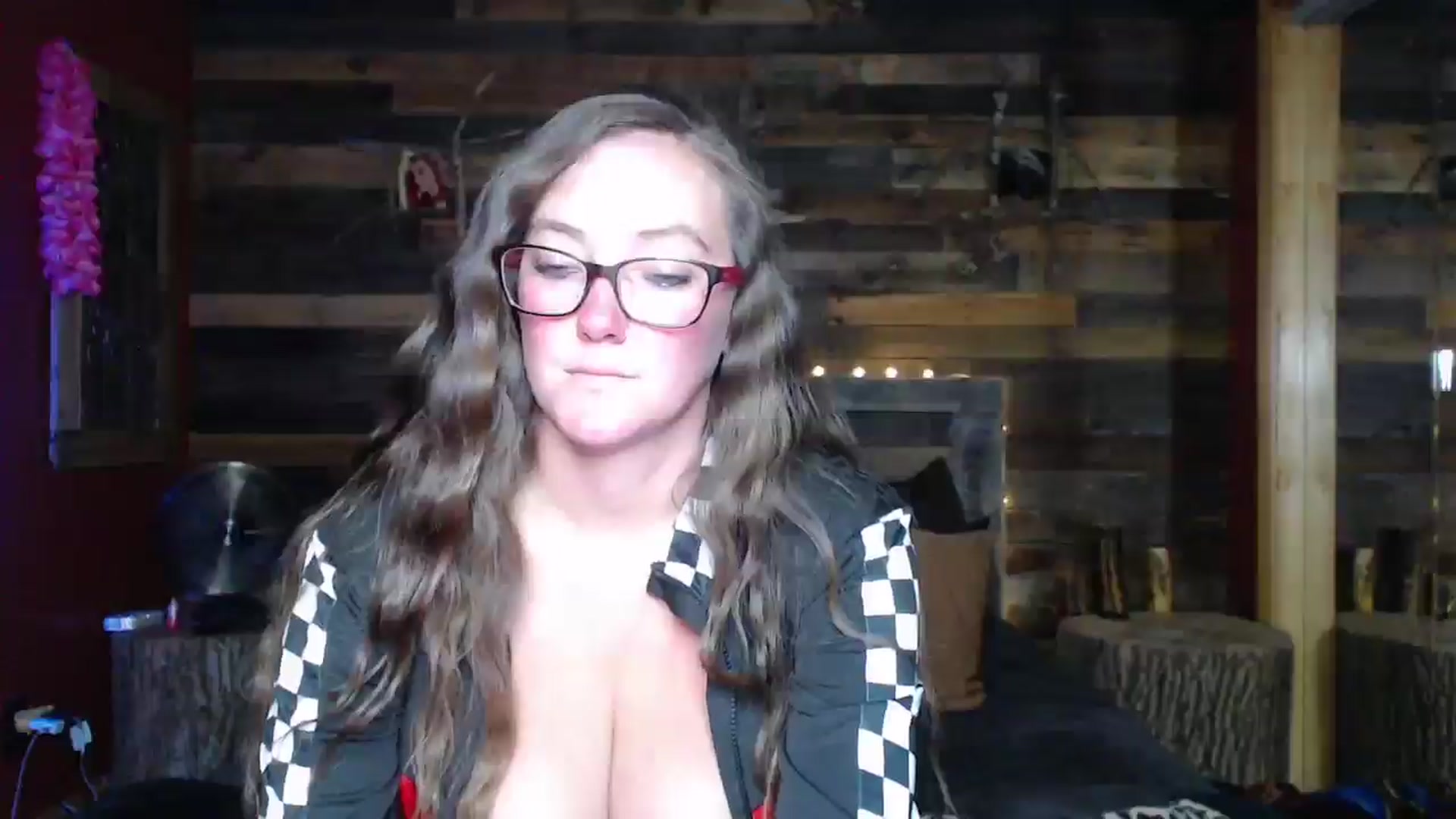 Gallery image thumbnail from TrueHalo's myfreecams stream on, 06/28/2025, 17:36 image 13 of 20