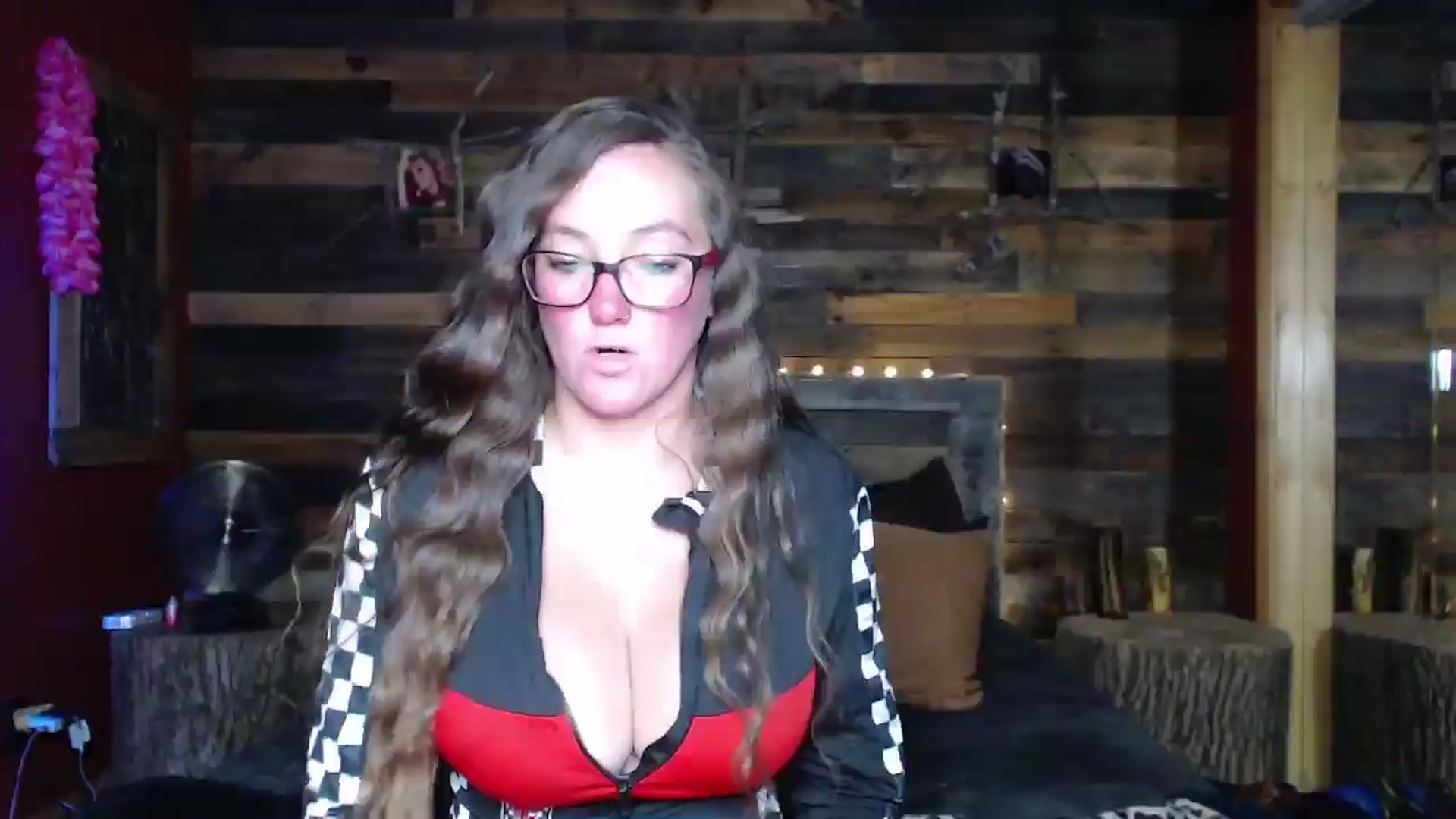 Gallery image thumbnail from TrueHalo's myfreecams stream on, 06/28/2025, 17:36 image 14 of 20