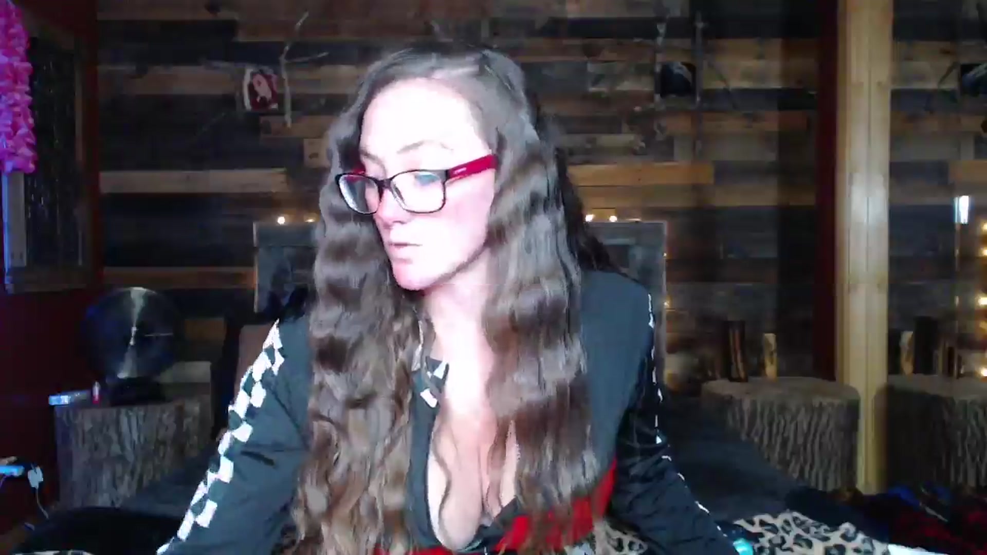 Gallery image thumbnail from TrueHalo's myfreecams stream on, 06/28/2025, 18:20 image 19 of 20