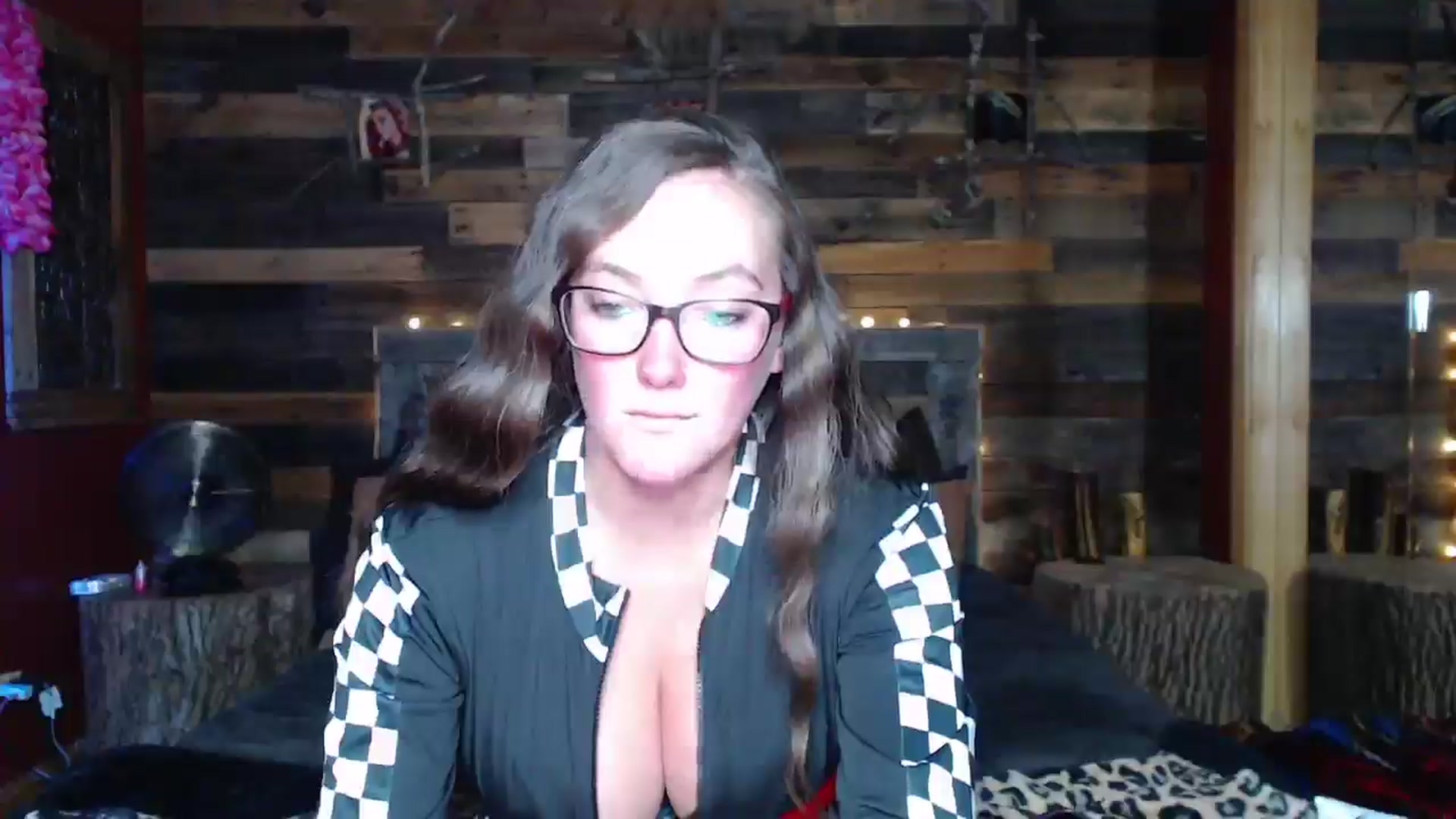 Gallery image thumbnail from TrueHalo's myfreecams stream on, 06/28/2025, 18:20 image 13 of 20