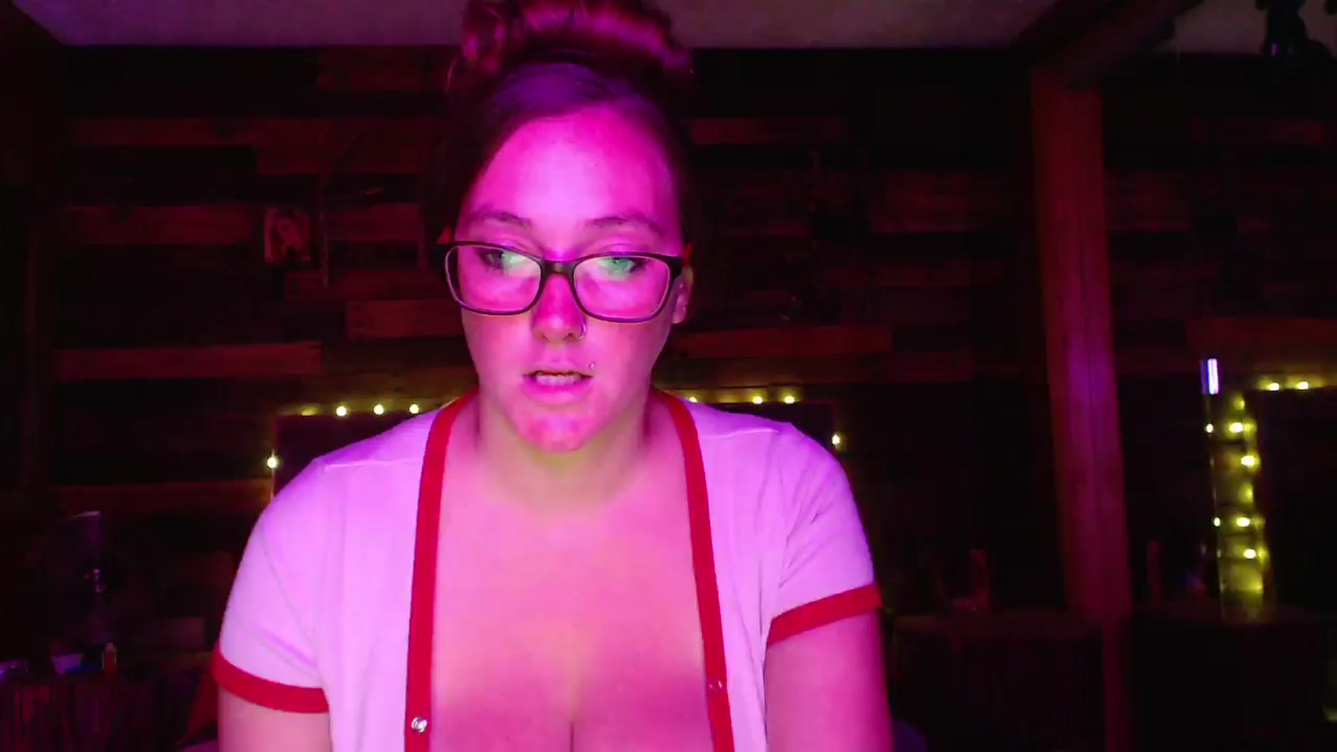 Gallery image thumbnail from TrueHalo's myfreecams stream on, 07/09/2025, 17:14 image 15 of 20