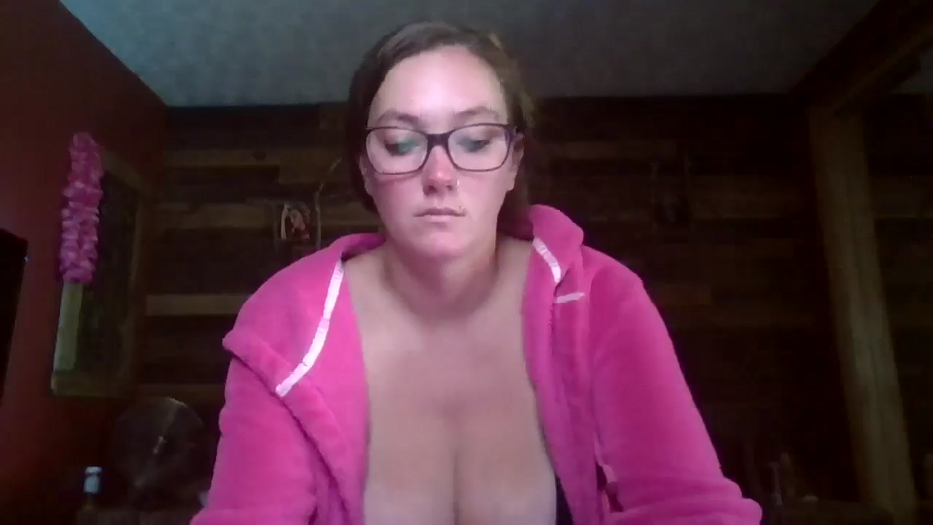 Gallery image thumbnail from TrueHalo's myfreecams stream on, 07/11/2025, 14:16 image 19 of 20