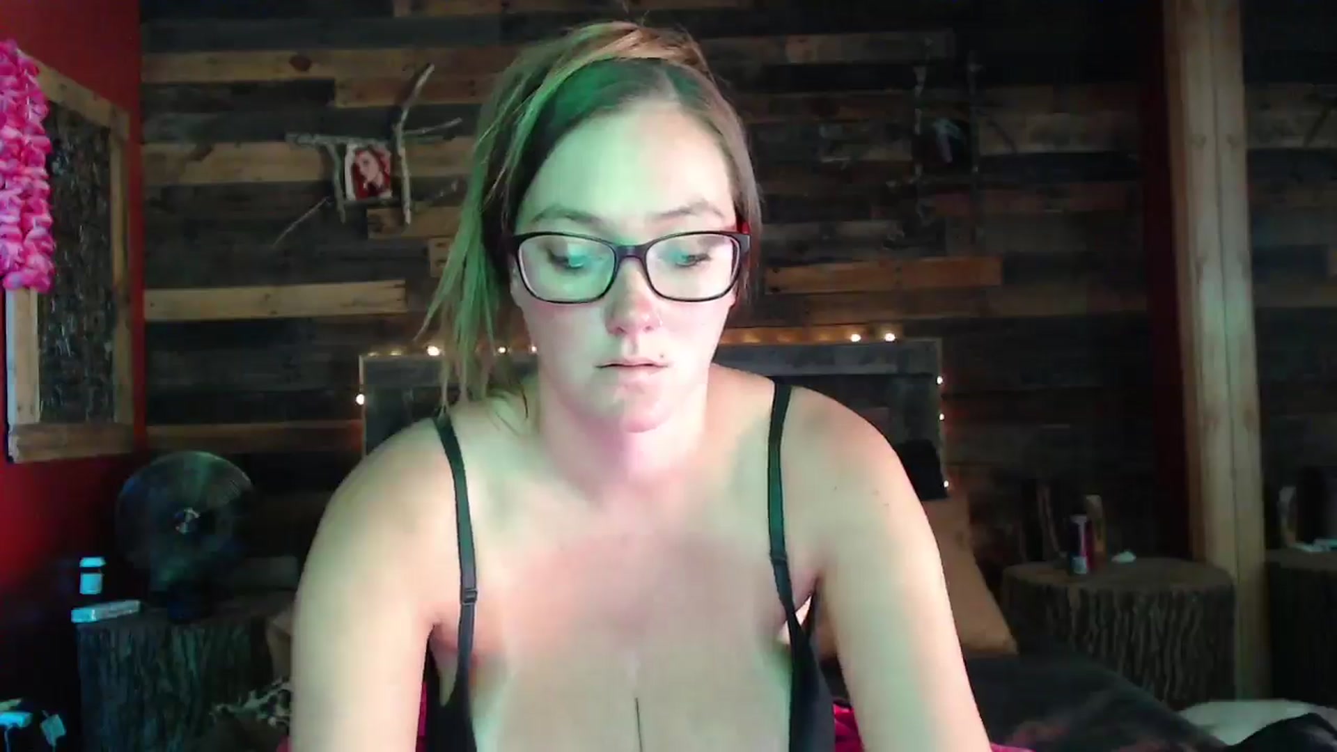 Gallery image thumbnail from TrueHalo's myfreecams stream on, 07/11/2025, 14:58 image 18 of 20