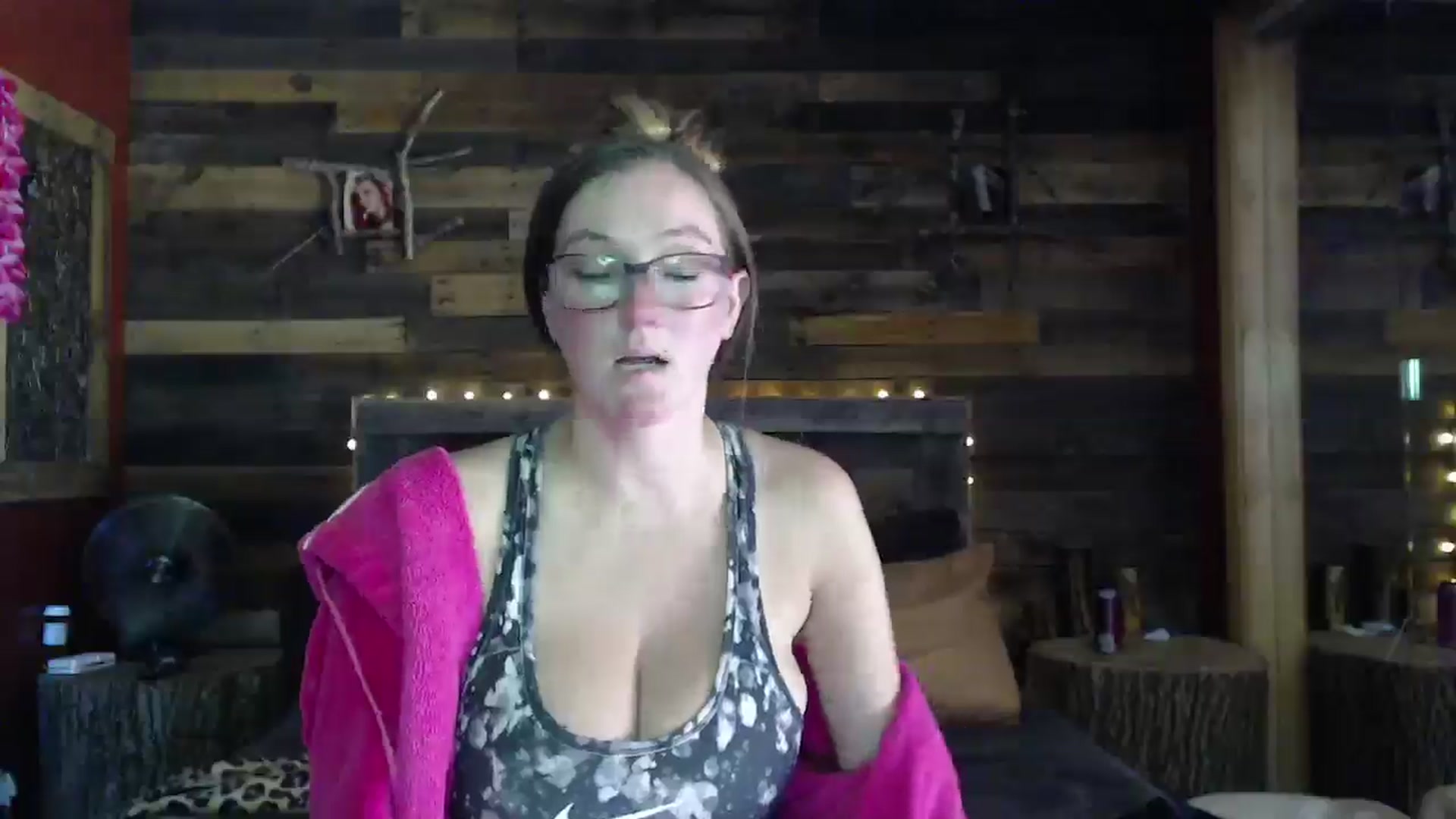 Gallery image thumbnail from TrueHalo's myfreecams stream on, 07/11/2025, 19:13 image 4 of 20
