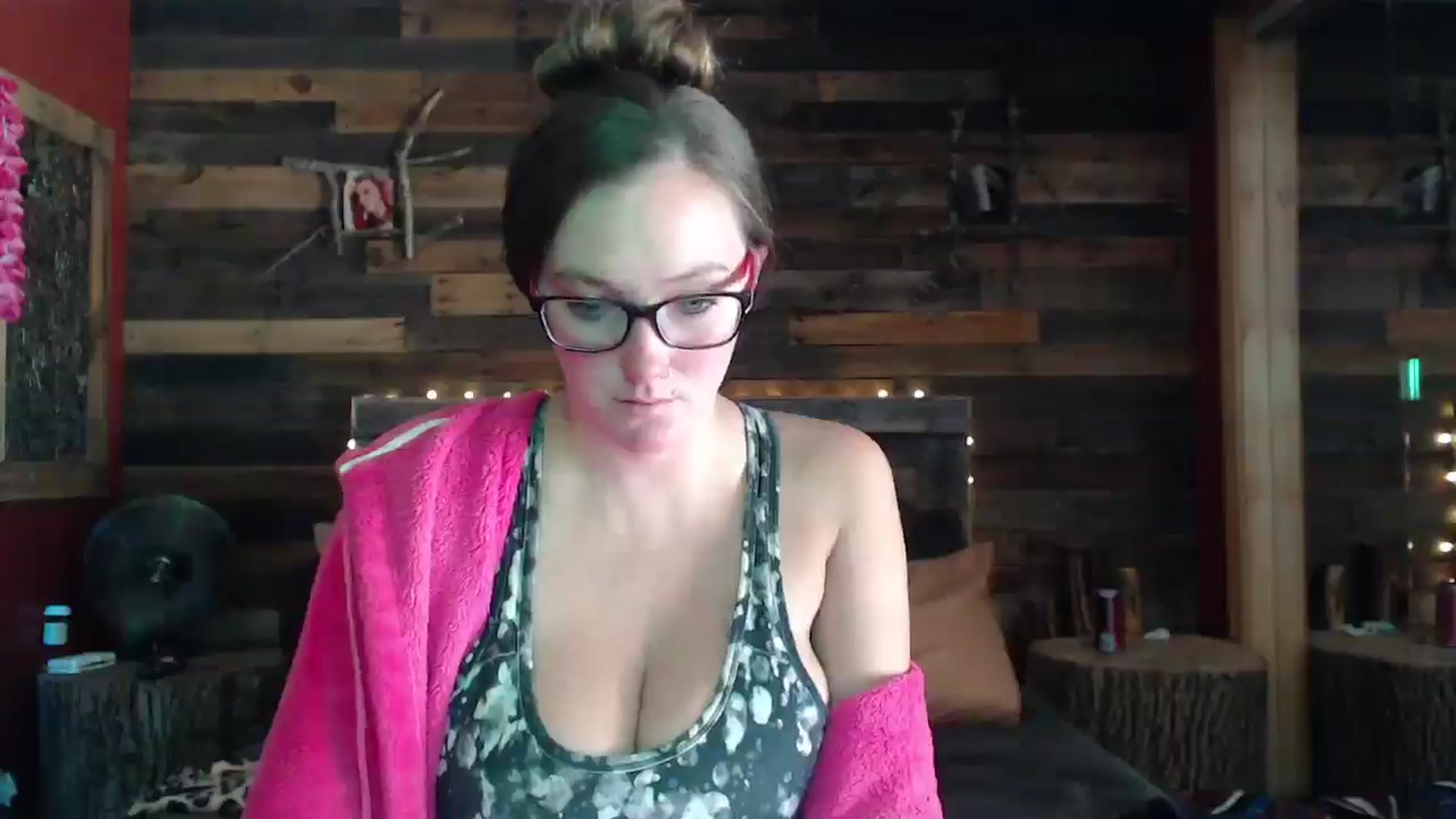 Gallery image thumbnail from TrueHalo's myfreecams stream on, 07/11/2025, 19:13 image 9 of 20