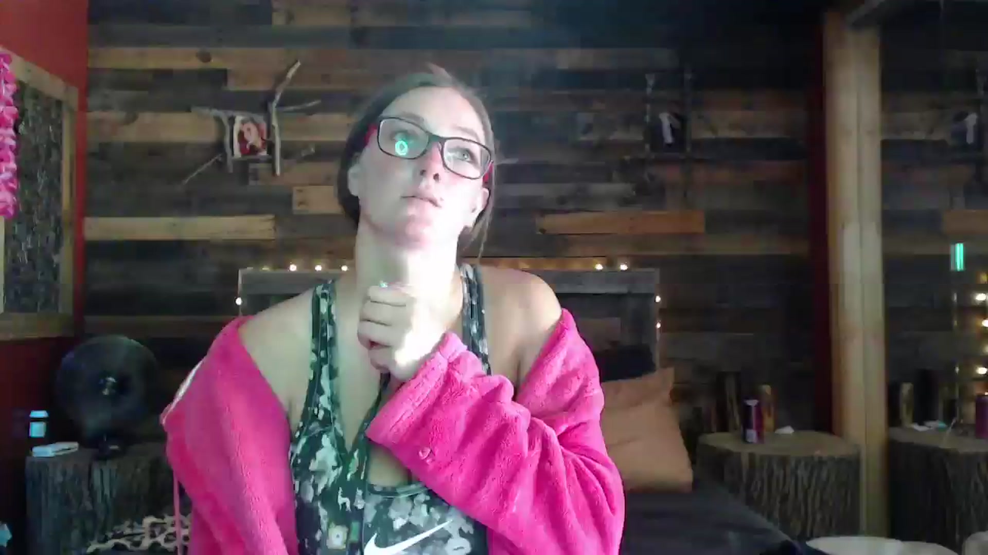 Gallery image thumbnail from TrueHalo's myfreecams stream on, 07/11/2025, 19:13 image 2 of 20