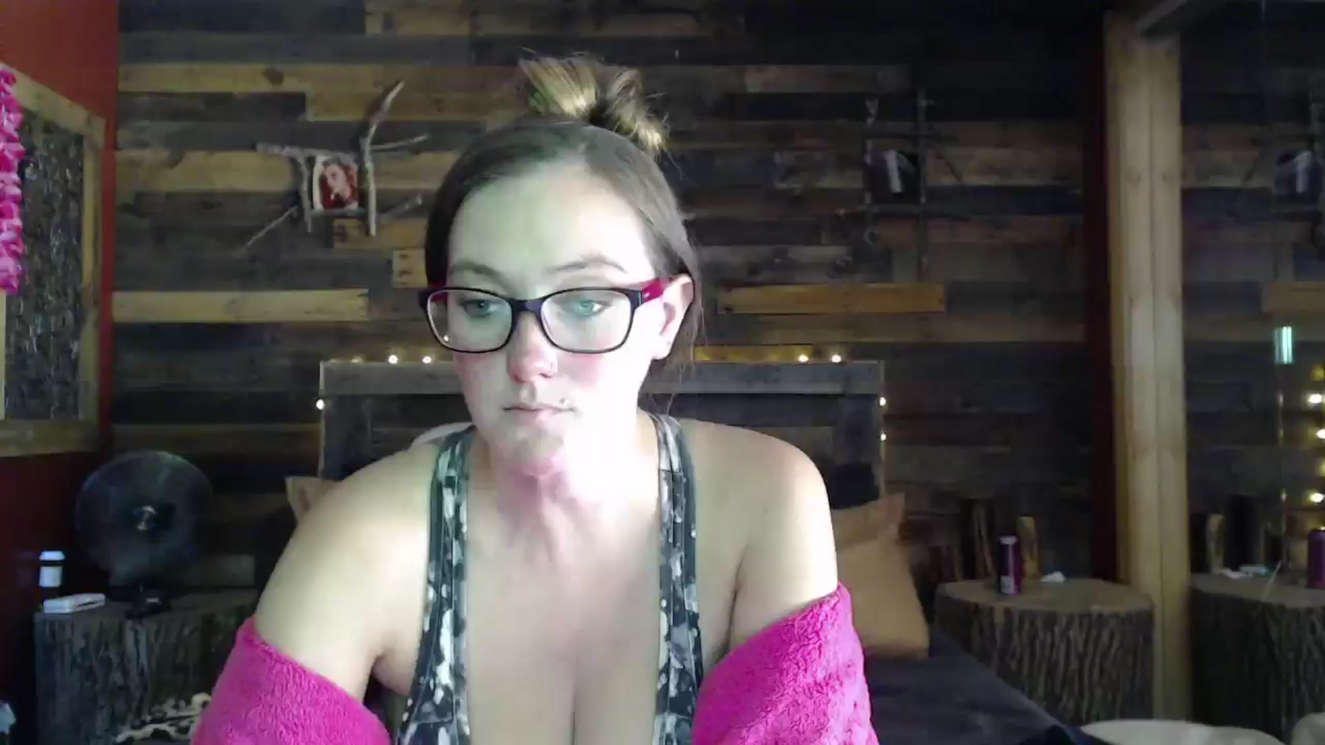 Gallery image thumbnail from TrueHalo's myfreecams stream on, 07/11/2025, 19:13 image 1 of 20