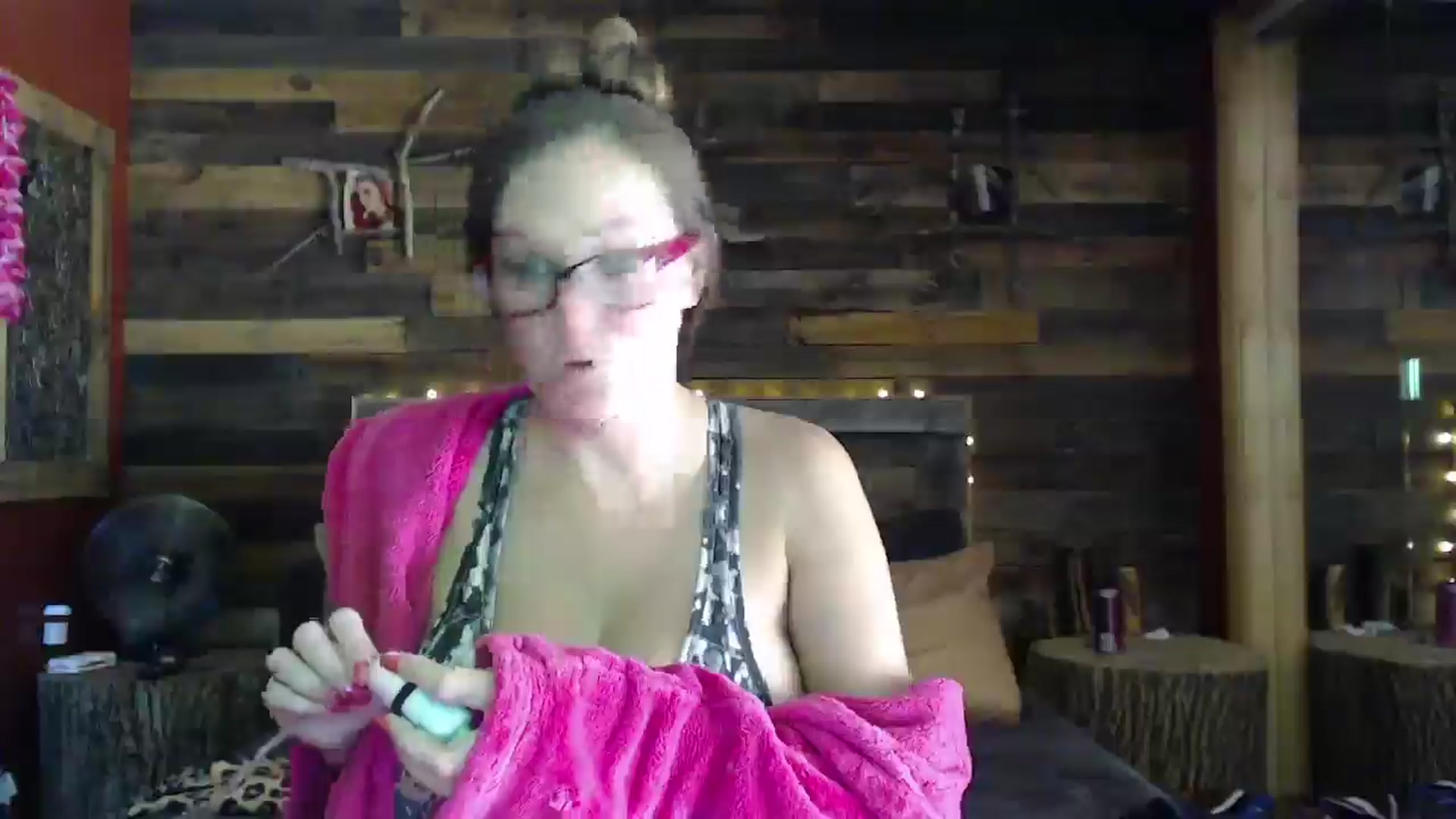 Gallery image thumbnail from TrueHalo's myfreecams stream on, 07/11/2025, 19:13 image 14 of 20