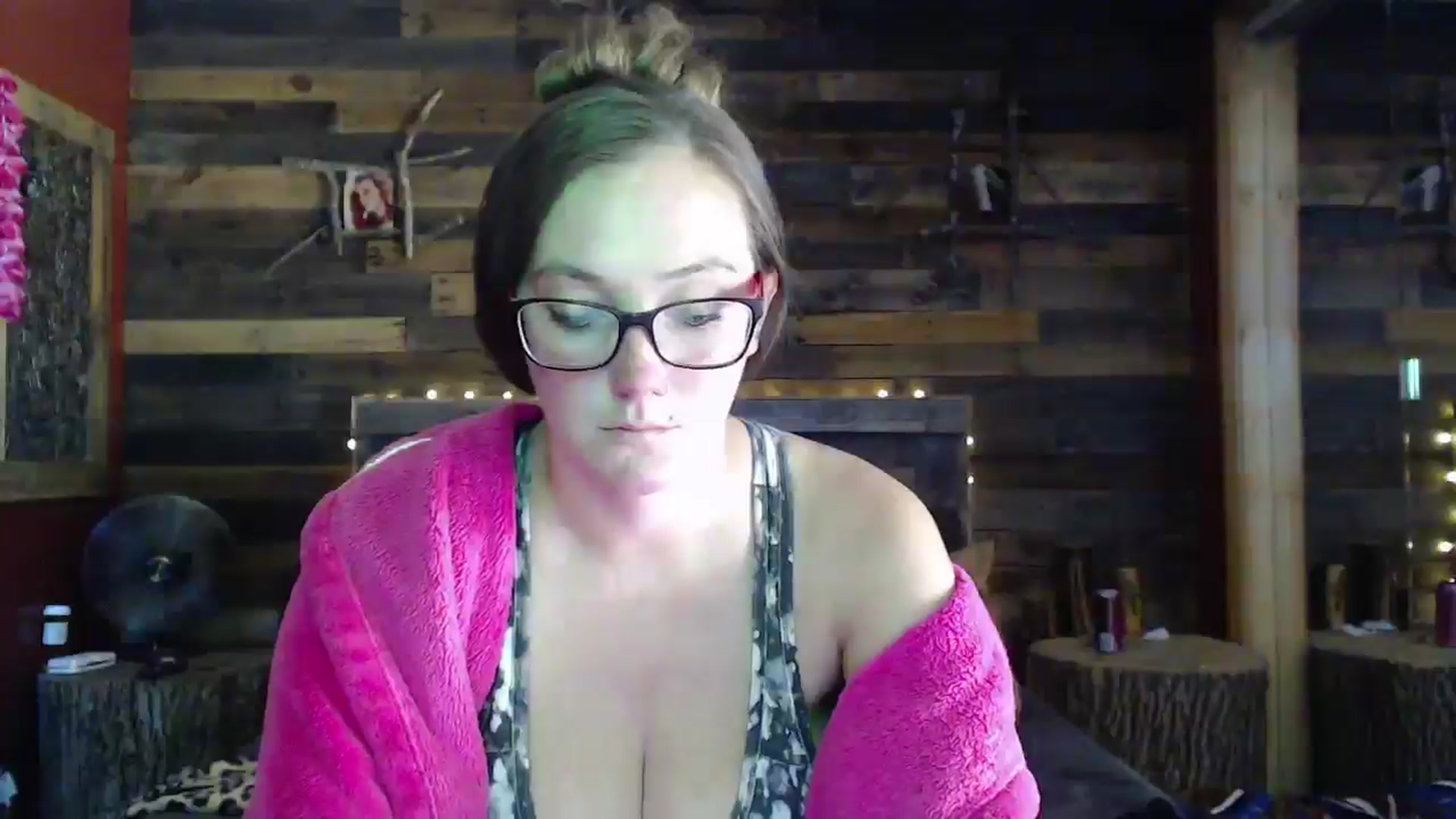 Gallery image thumbnail from TrueHalo's myfreecams stream on, 07/11/2025, 19:13 image 18 of 20