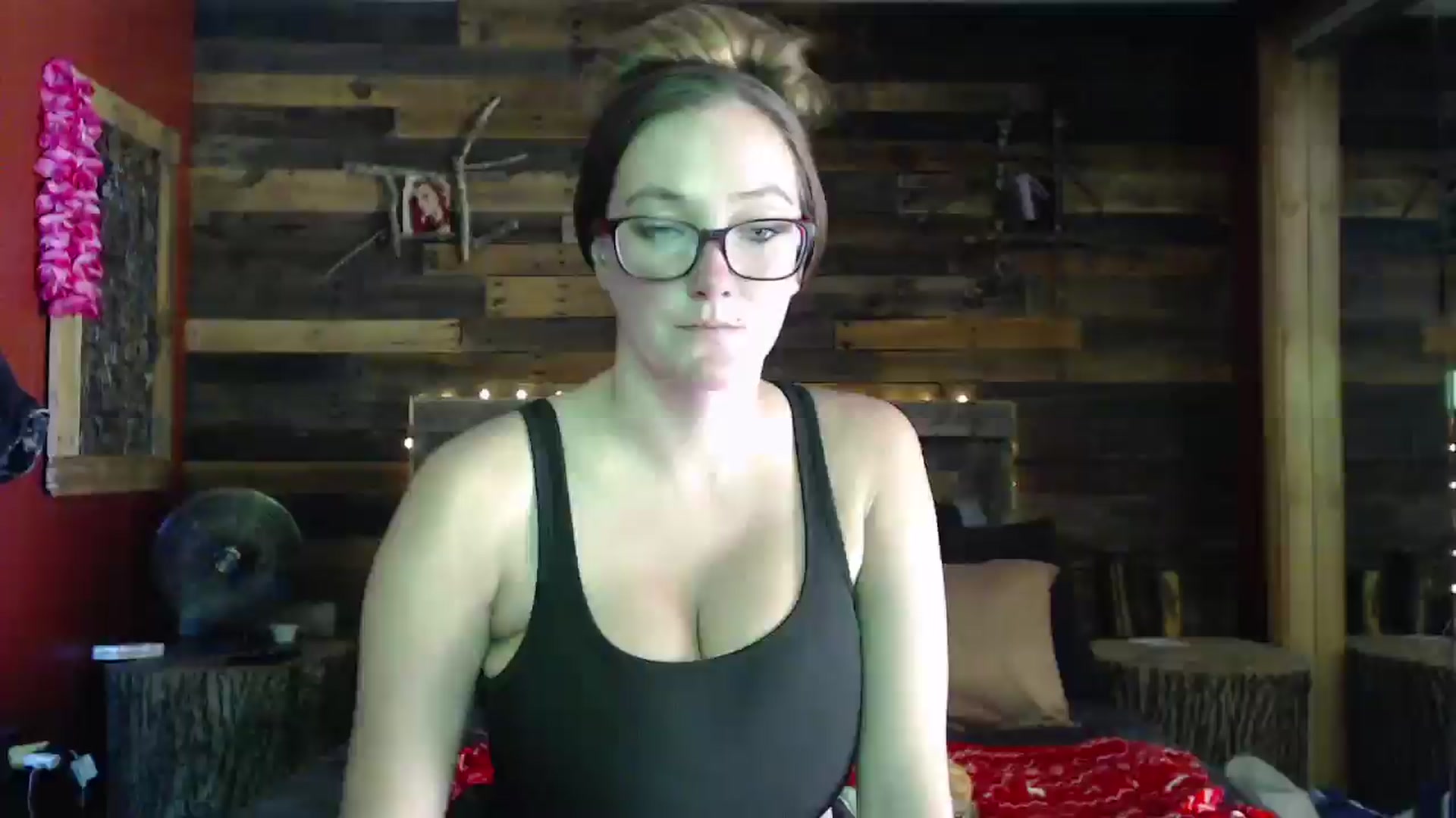 Gallery image thumbnail from TrueHalo's myfreecams stream on, 07/23/2025, 17:34 image 1 of 20